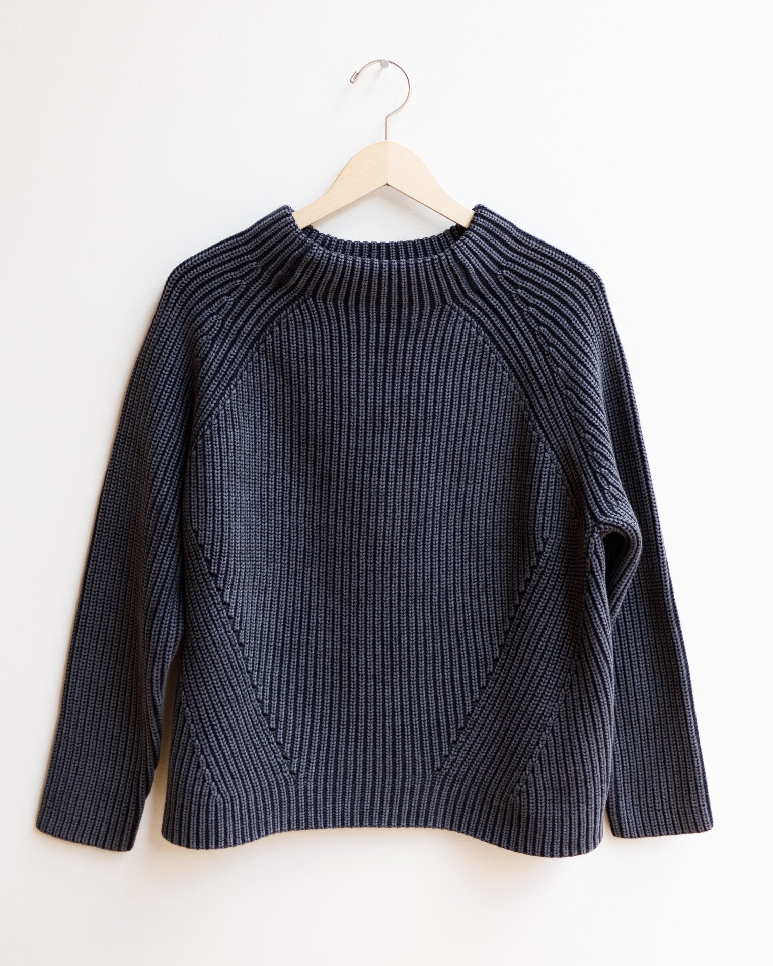 Daphne Raglan Sweater in Black