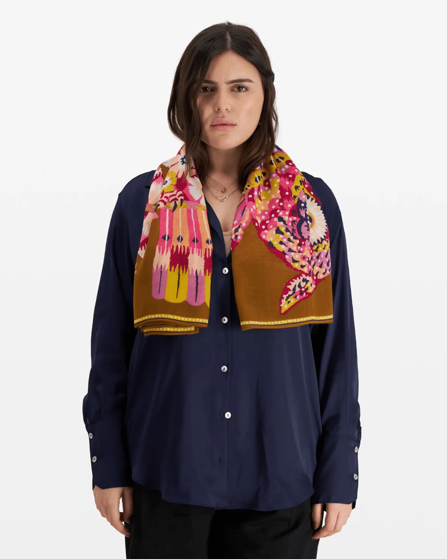 Square / Carre 100 Hulule in Fuchsia