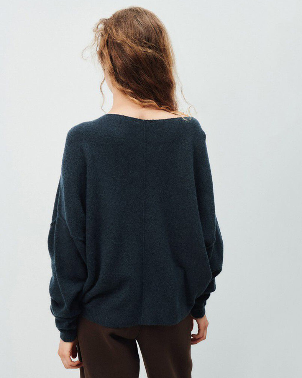 Damsville Wide Scoop Sweater in Navy Blue Chine Noir