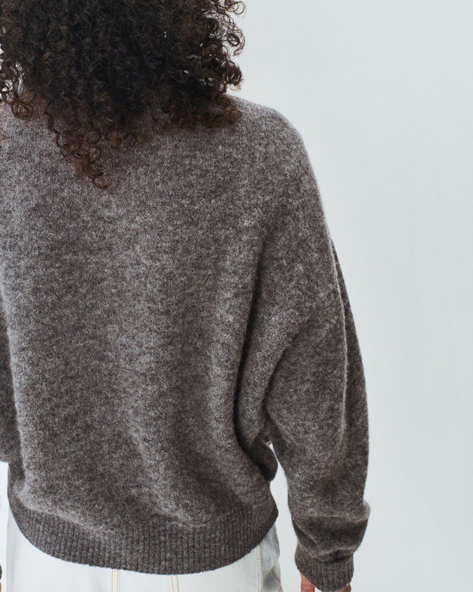 Vito Crewneck Sweater in Acier Chine