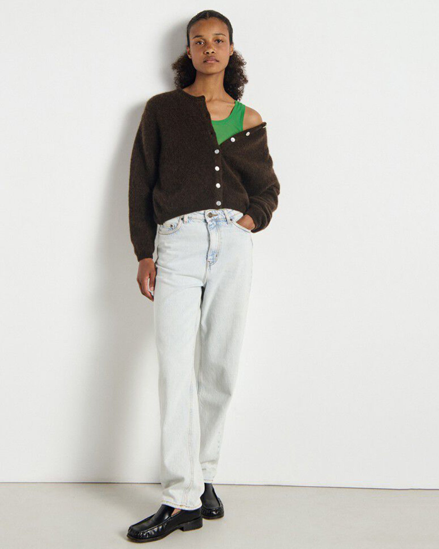 Vito Cardigan in Cafe Chine