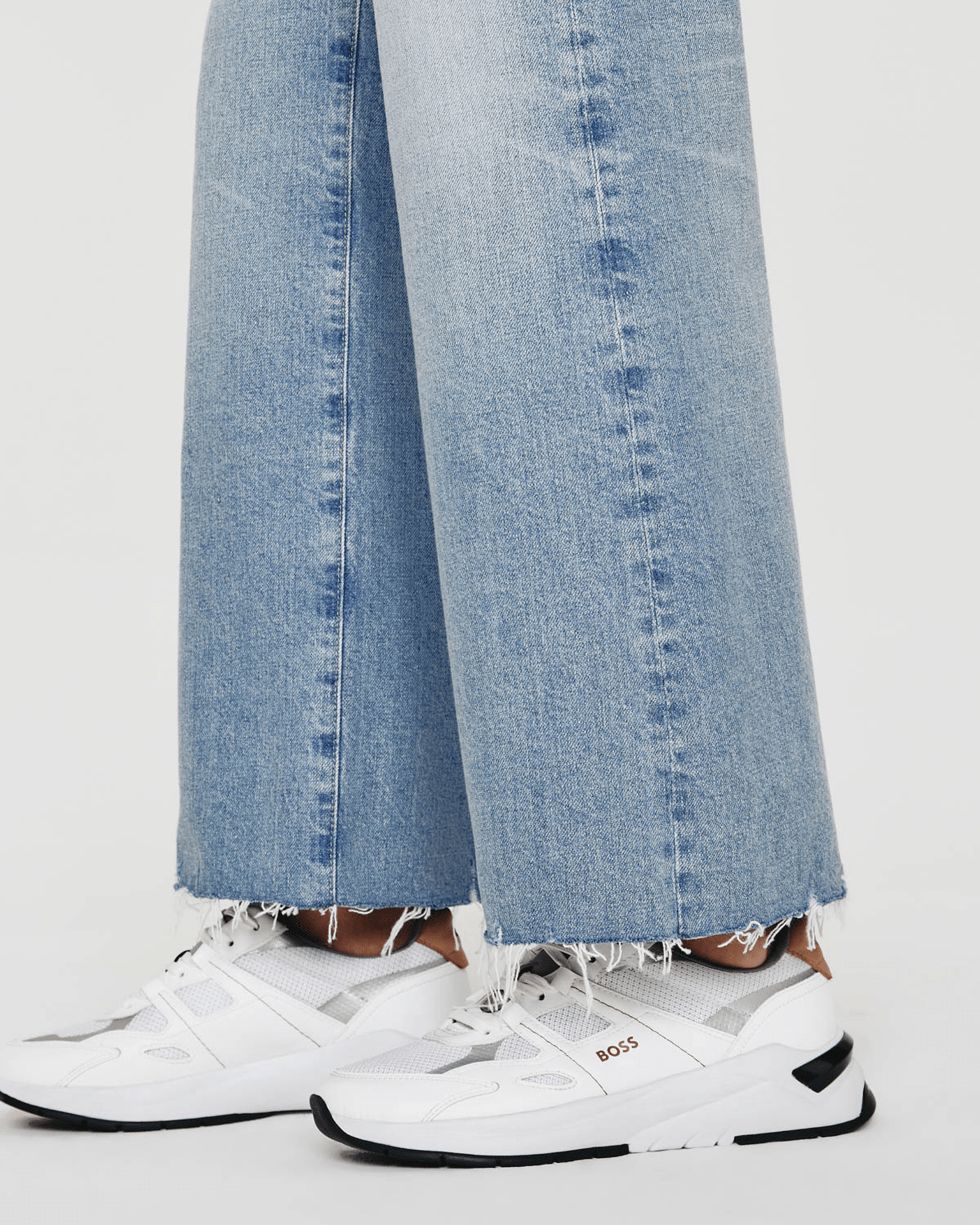 Saige Wide Leg Crop in Chateau