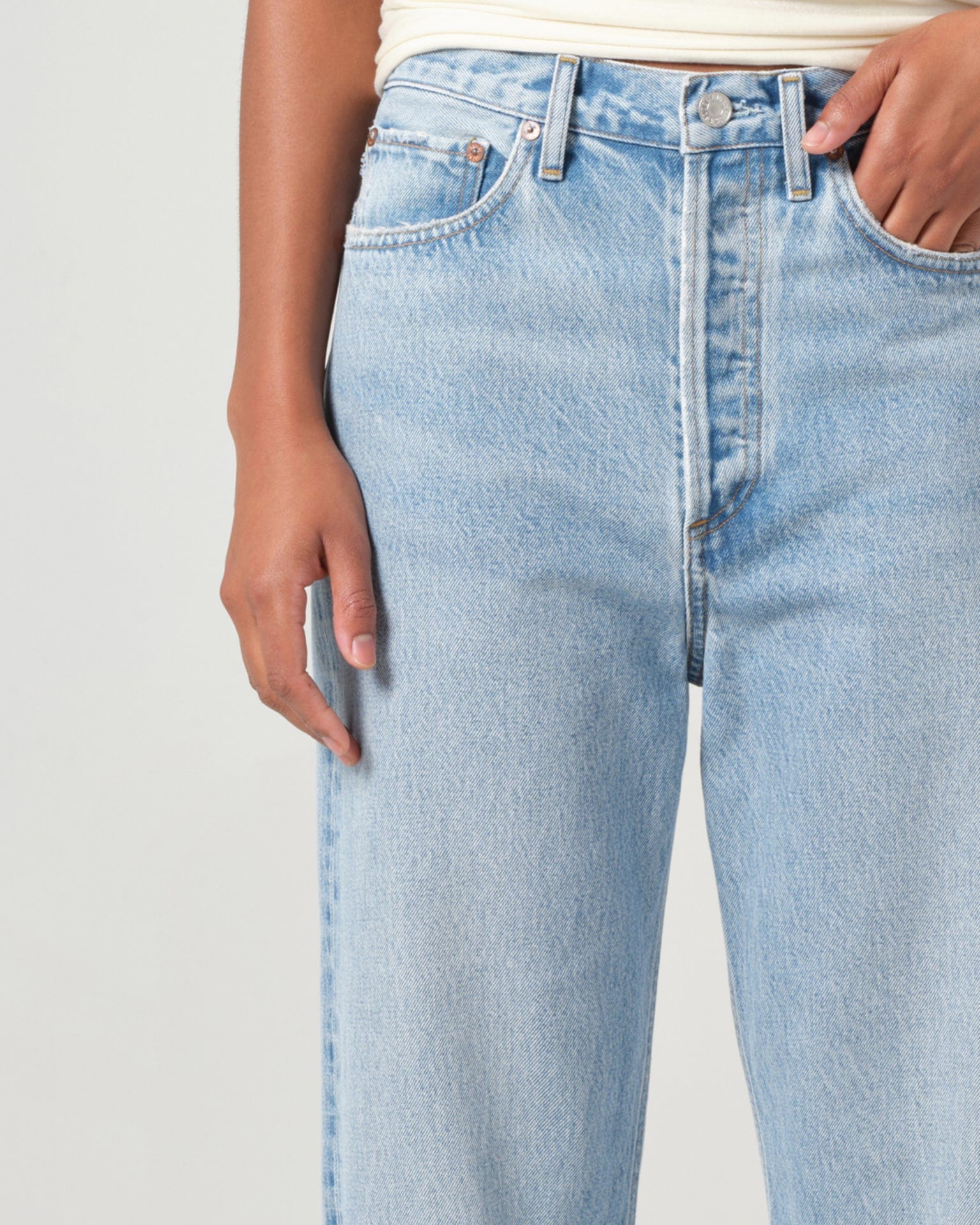 90s Crop Mid Rise Loose Straight in Force