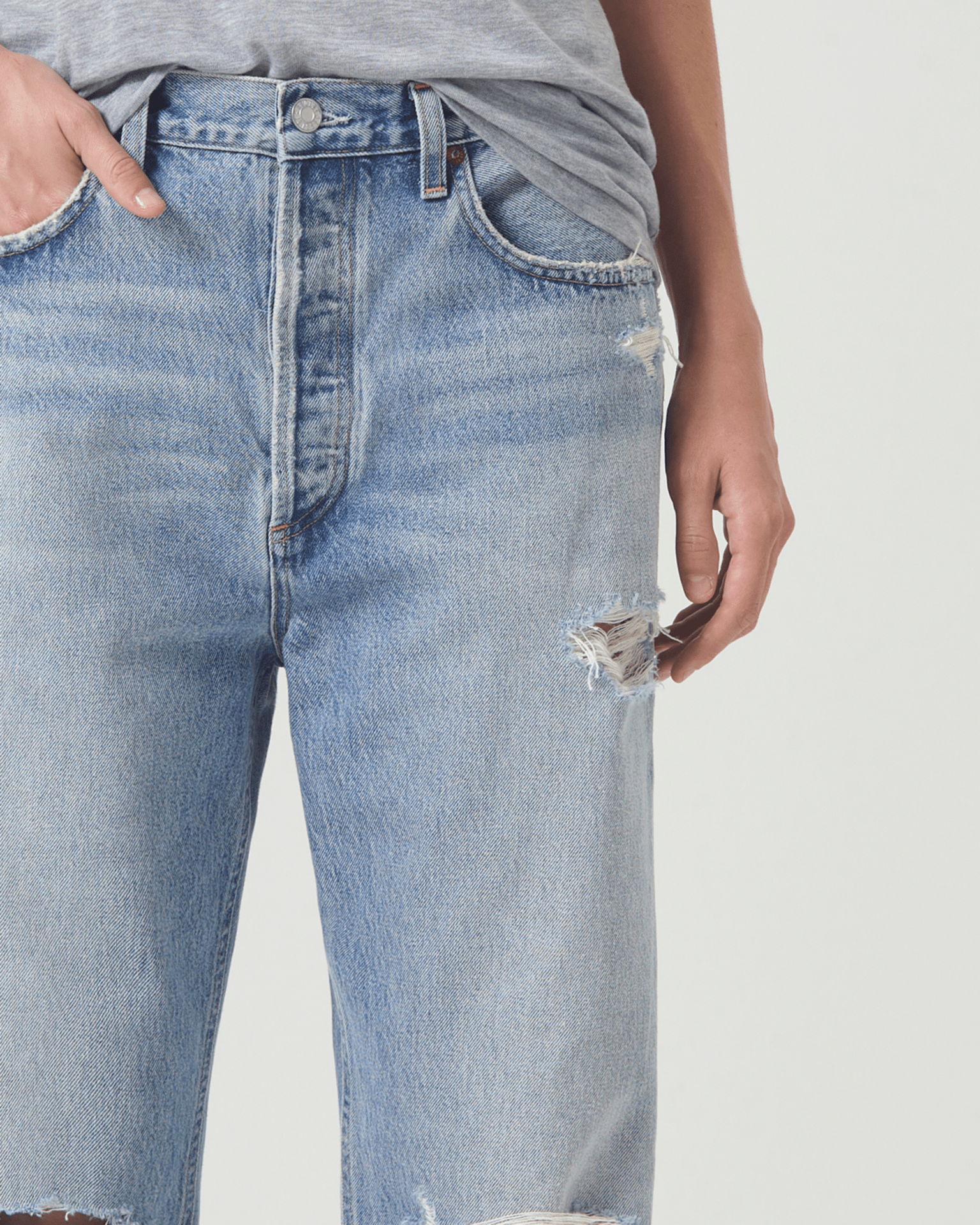90s Jean in Threadbare