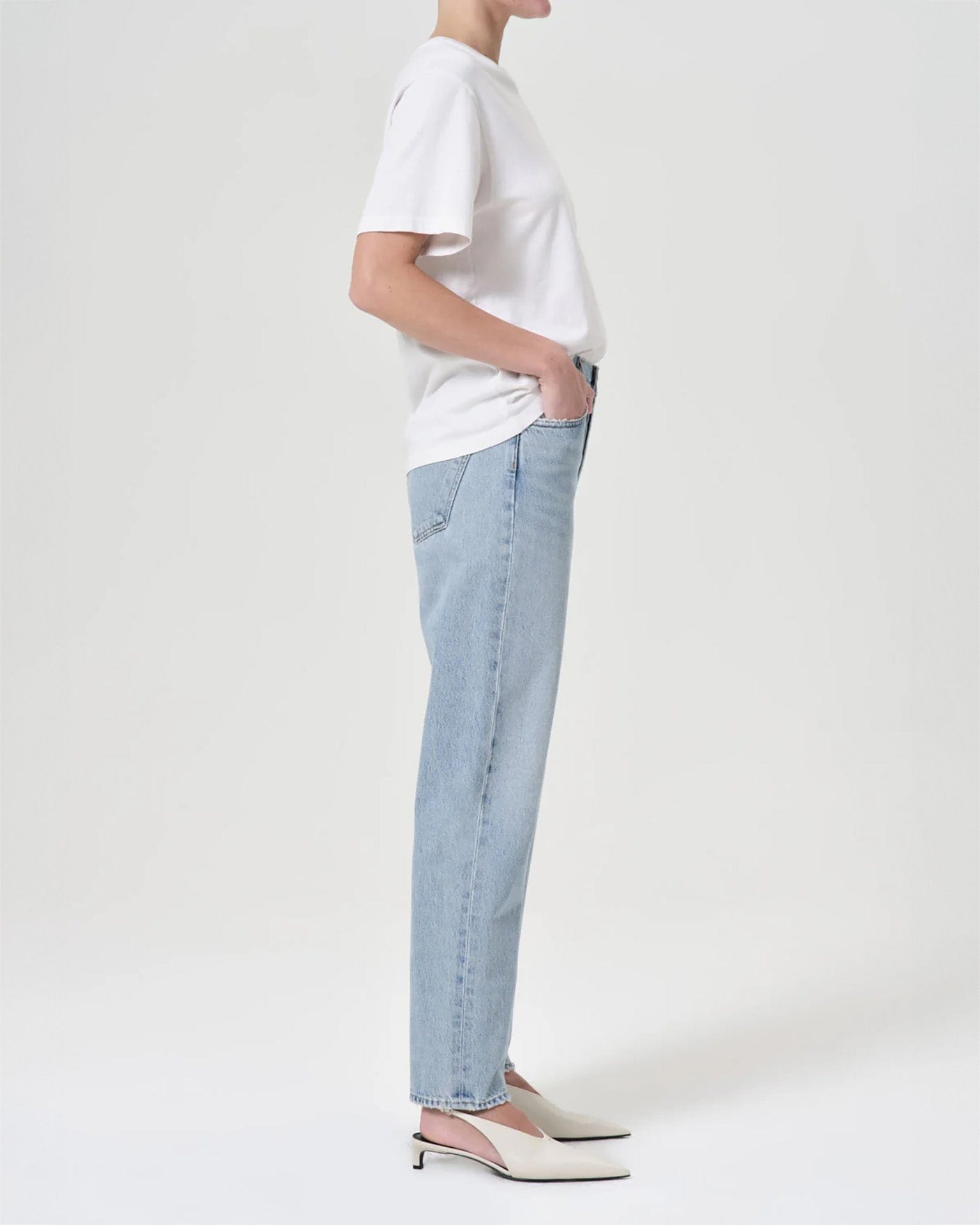 90s Mid Rise Straight Jean in Force