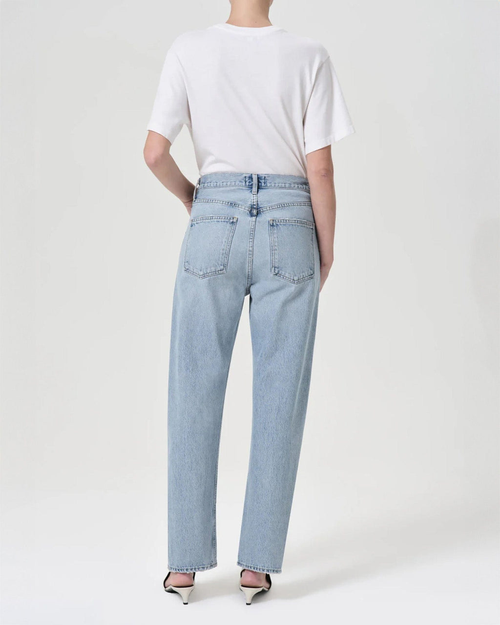 90s Mid Rise Straight Jean in Force