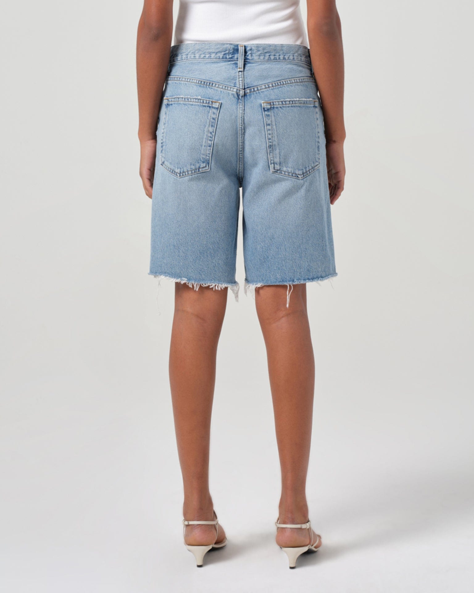 90s Short in Force