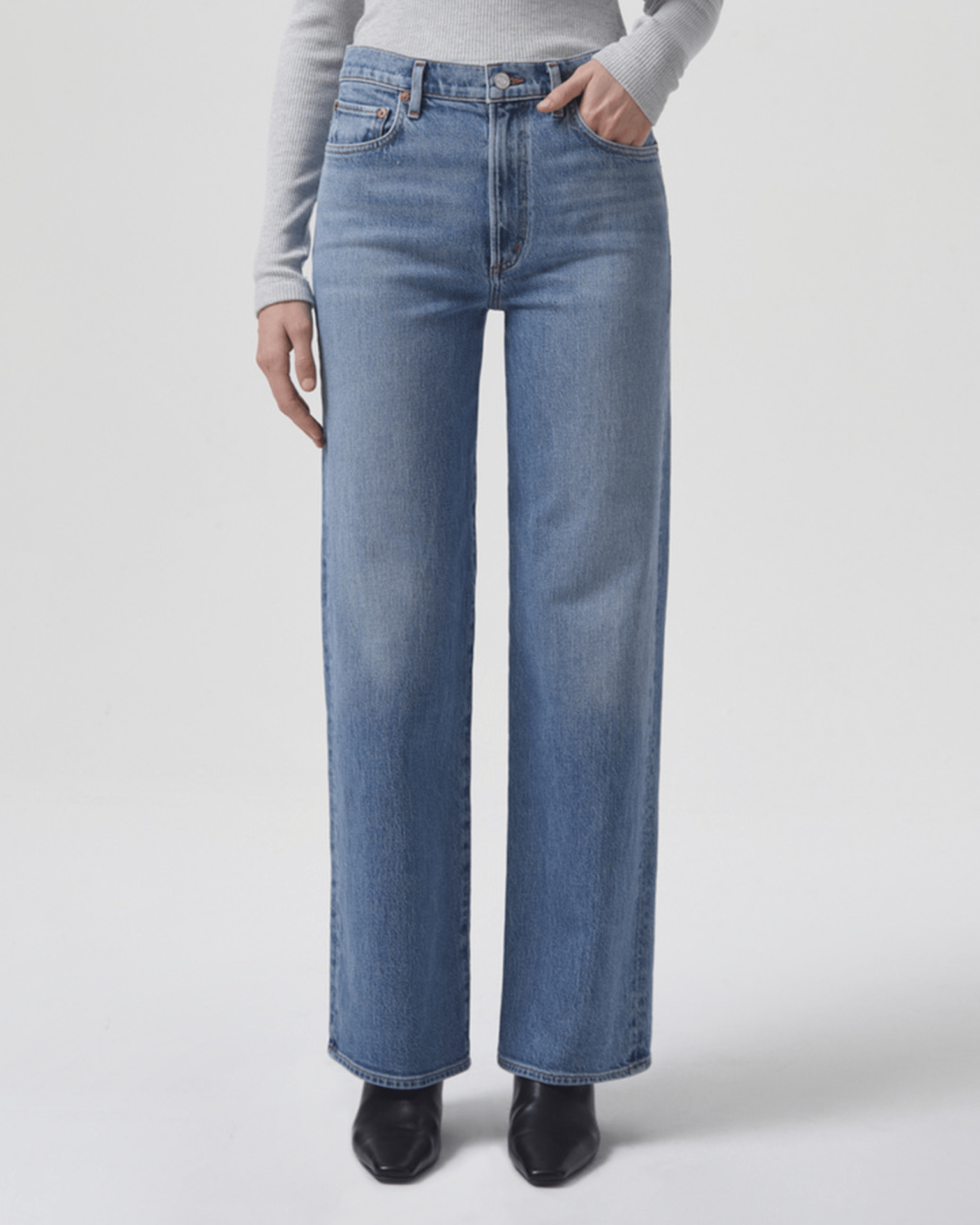 Harper Straight Jean in Flash