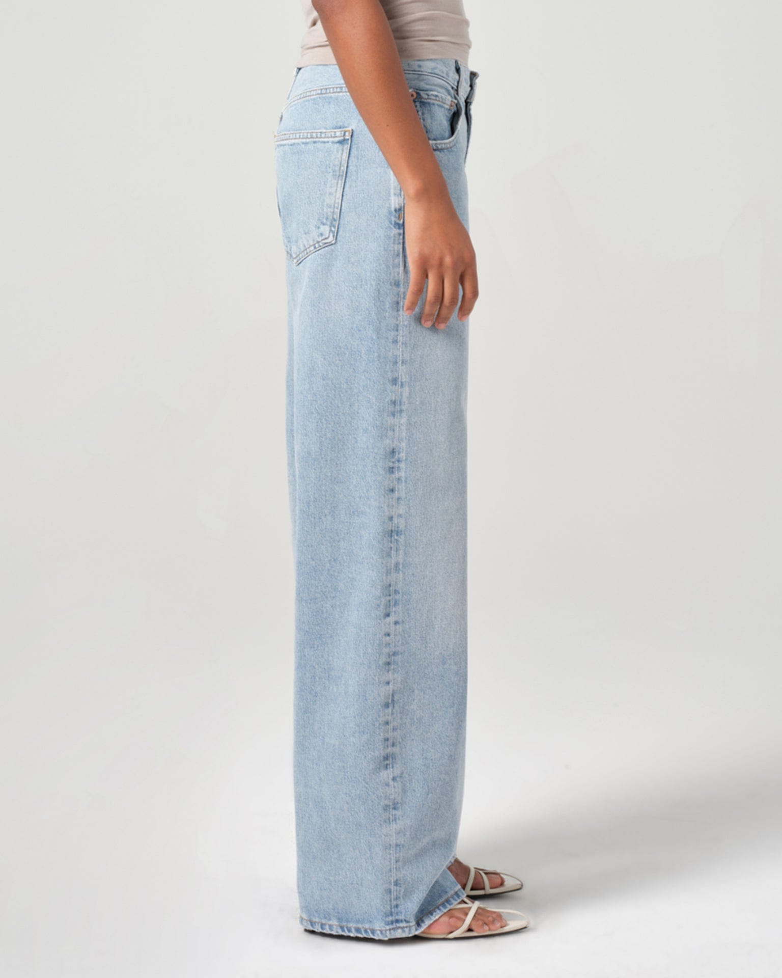 Low Curve Jean in Force