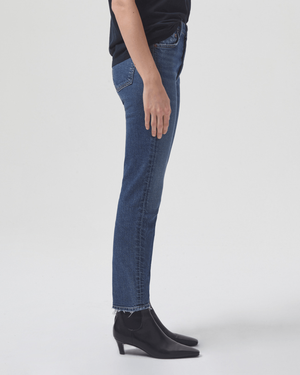 Nico Hi Rise Slim Fit in Limit