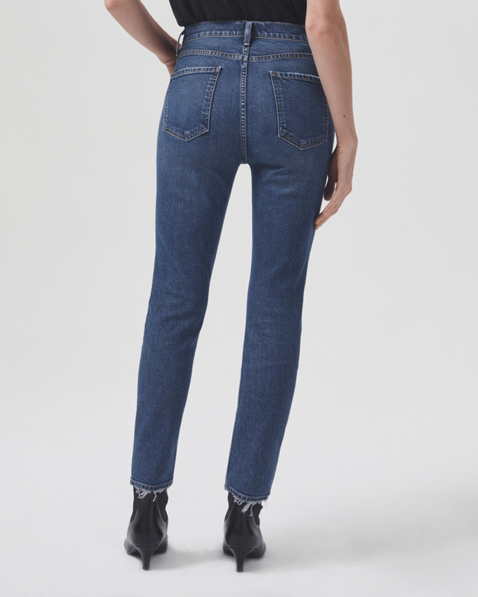 Nico Hi Rise Slim Fit in Limit