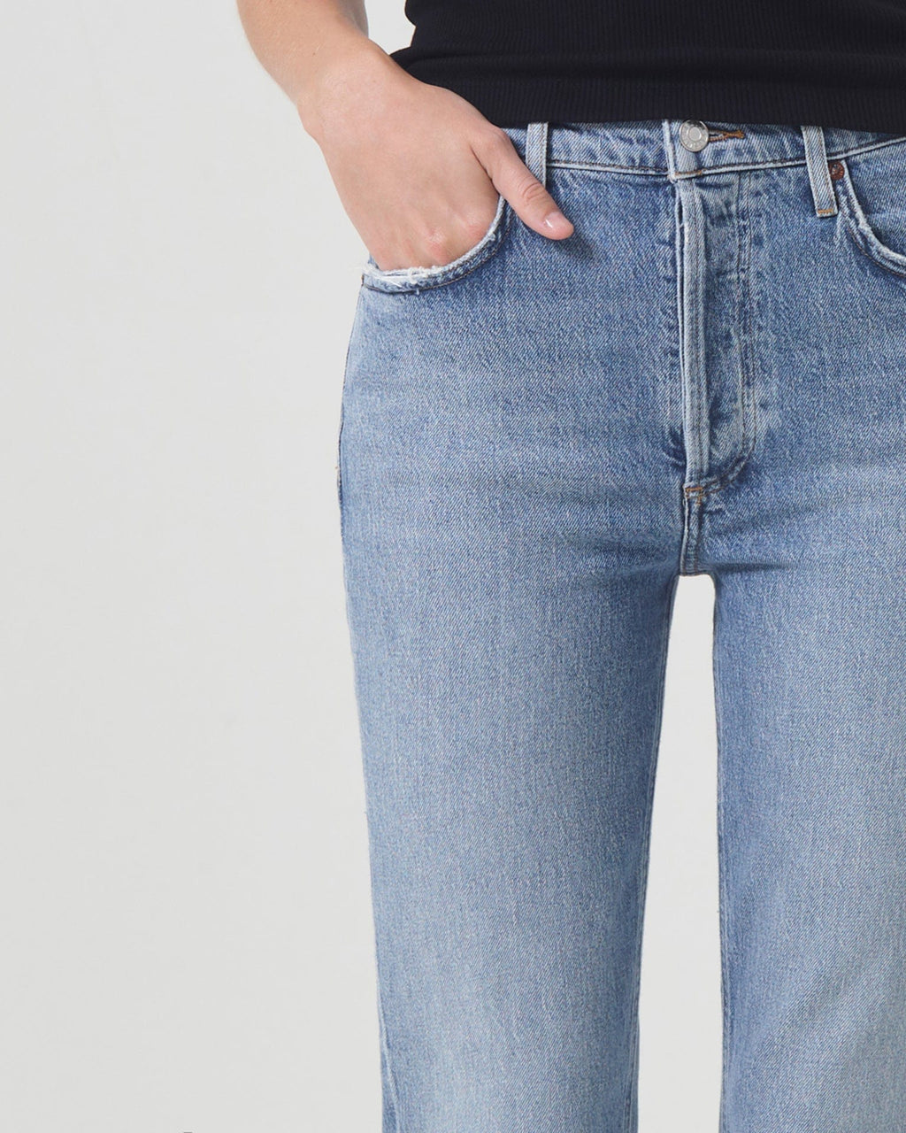 Riley Crop in Quiver
