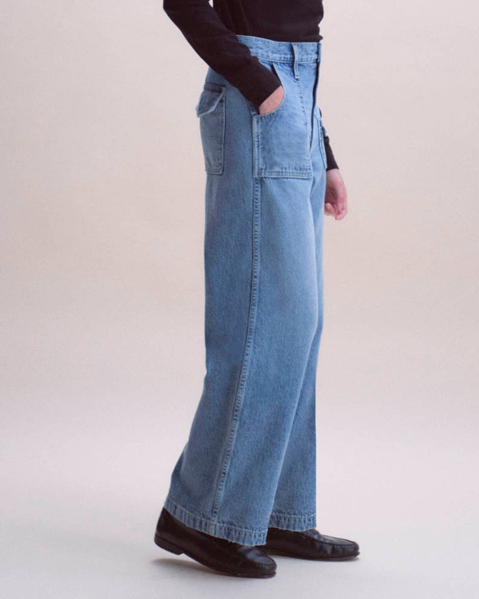 Diana Pant in Outlander