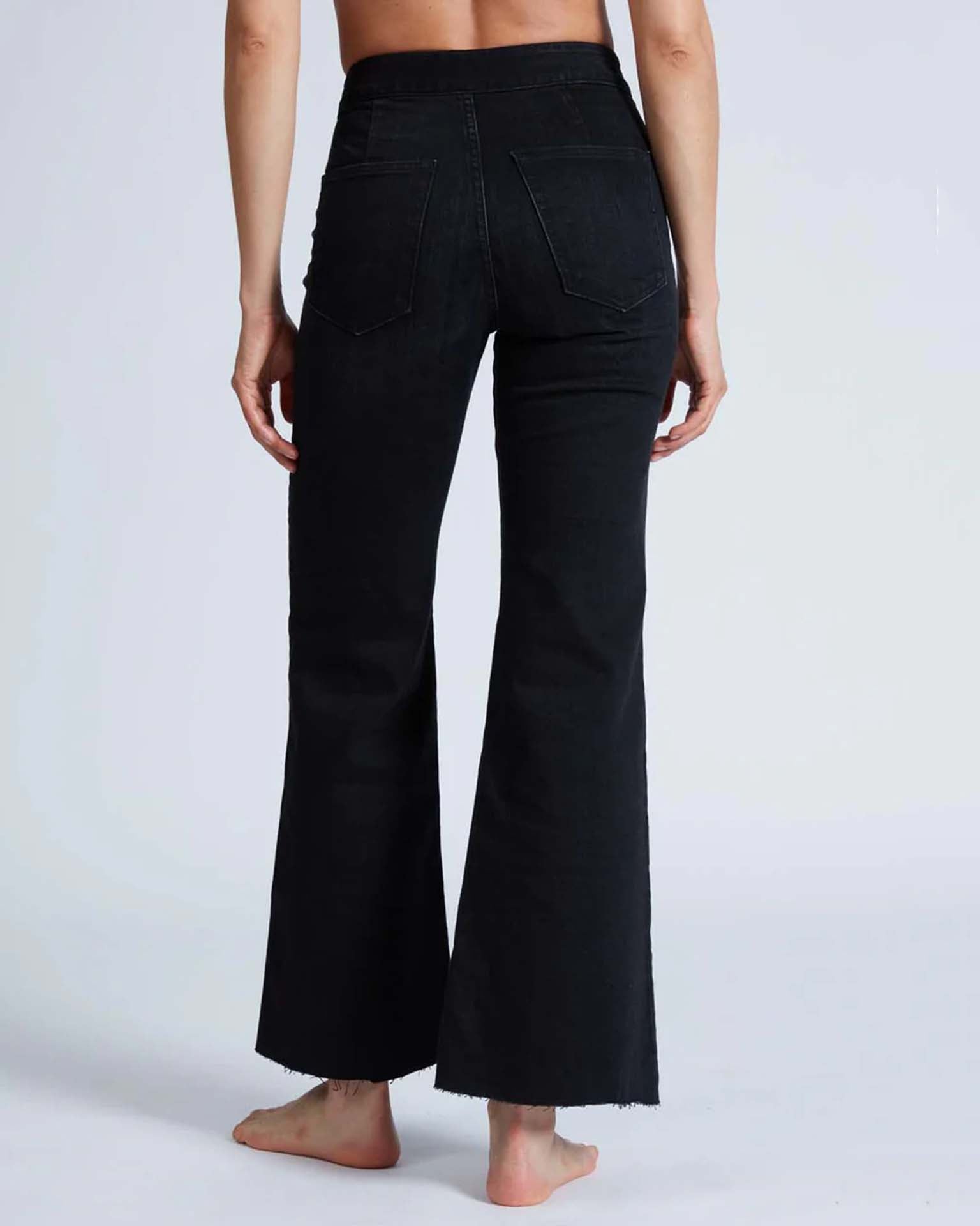 Crop Brighton in Rock
