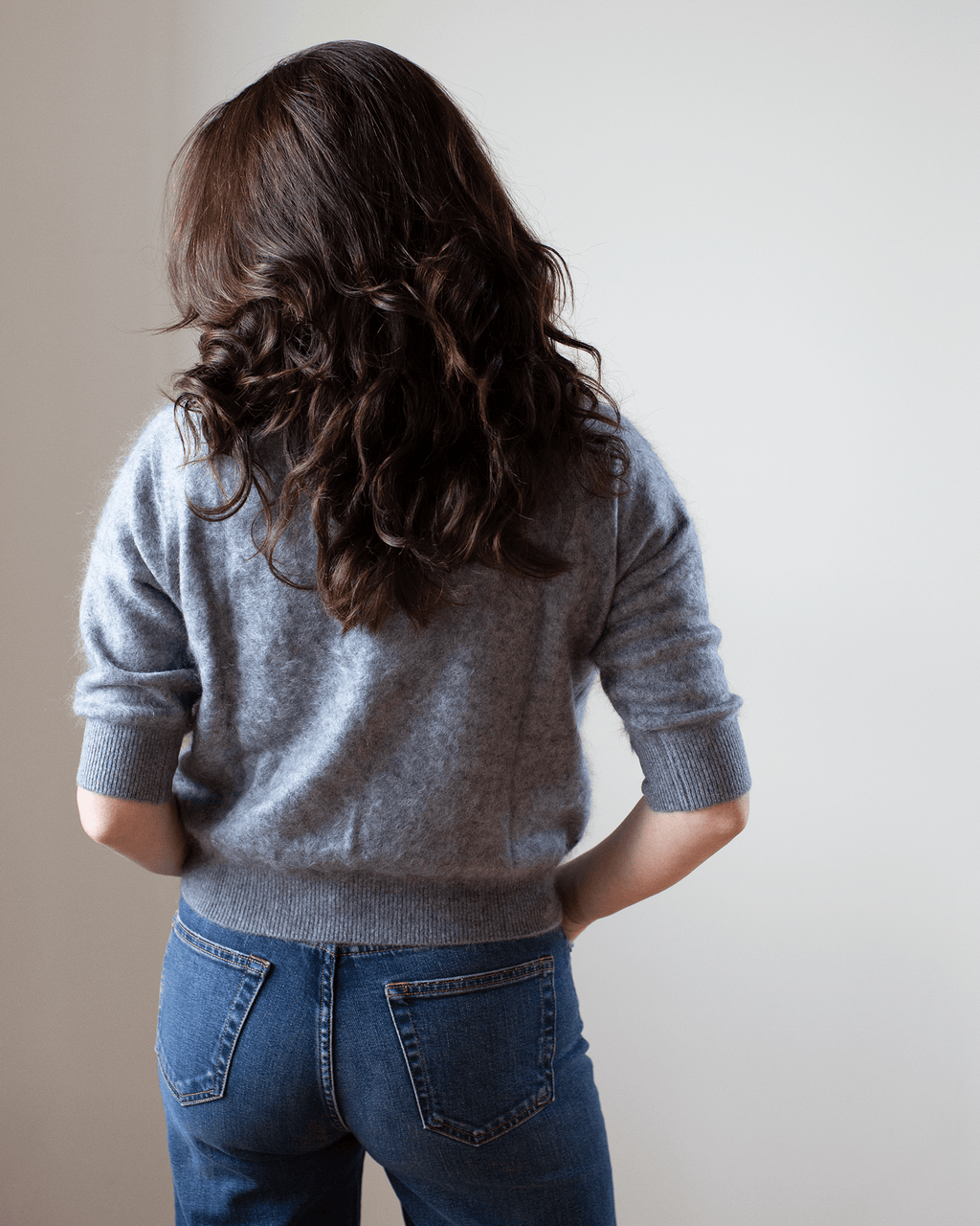 Brushed Elbow Sleeve Boxy Crew in Feather