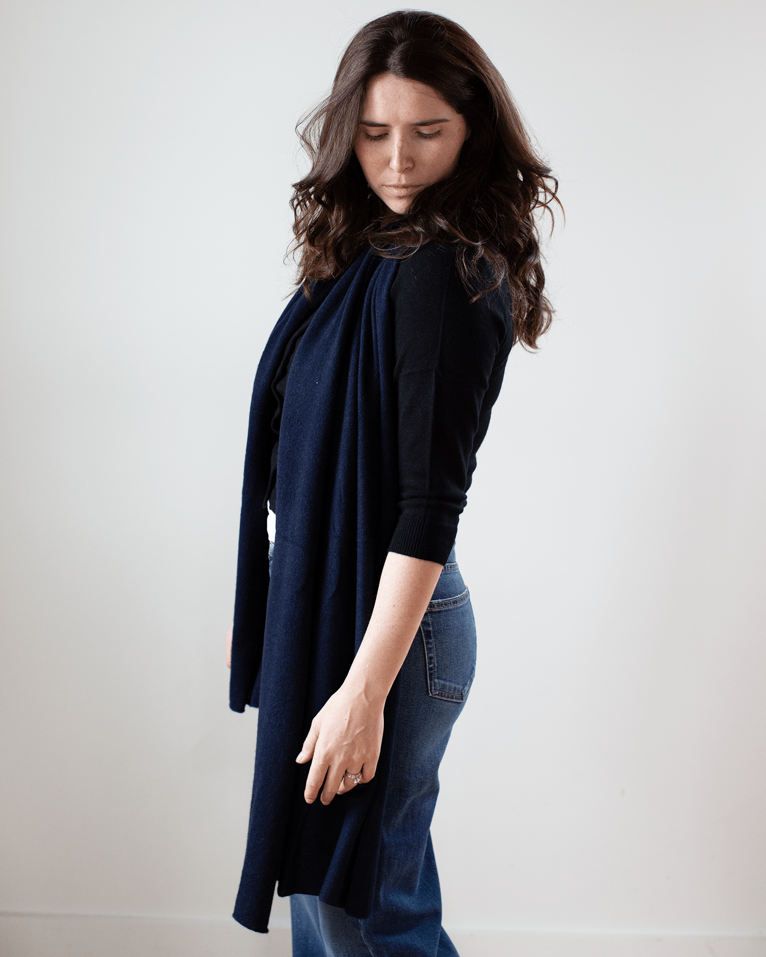 Featherweight Wrap in Navy
