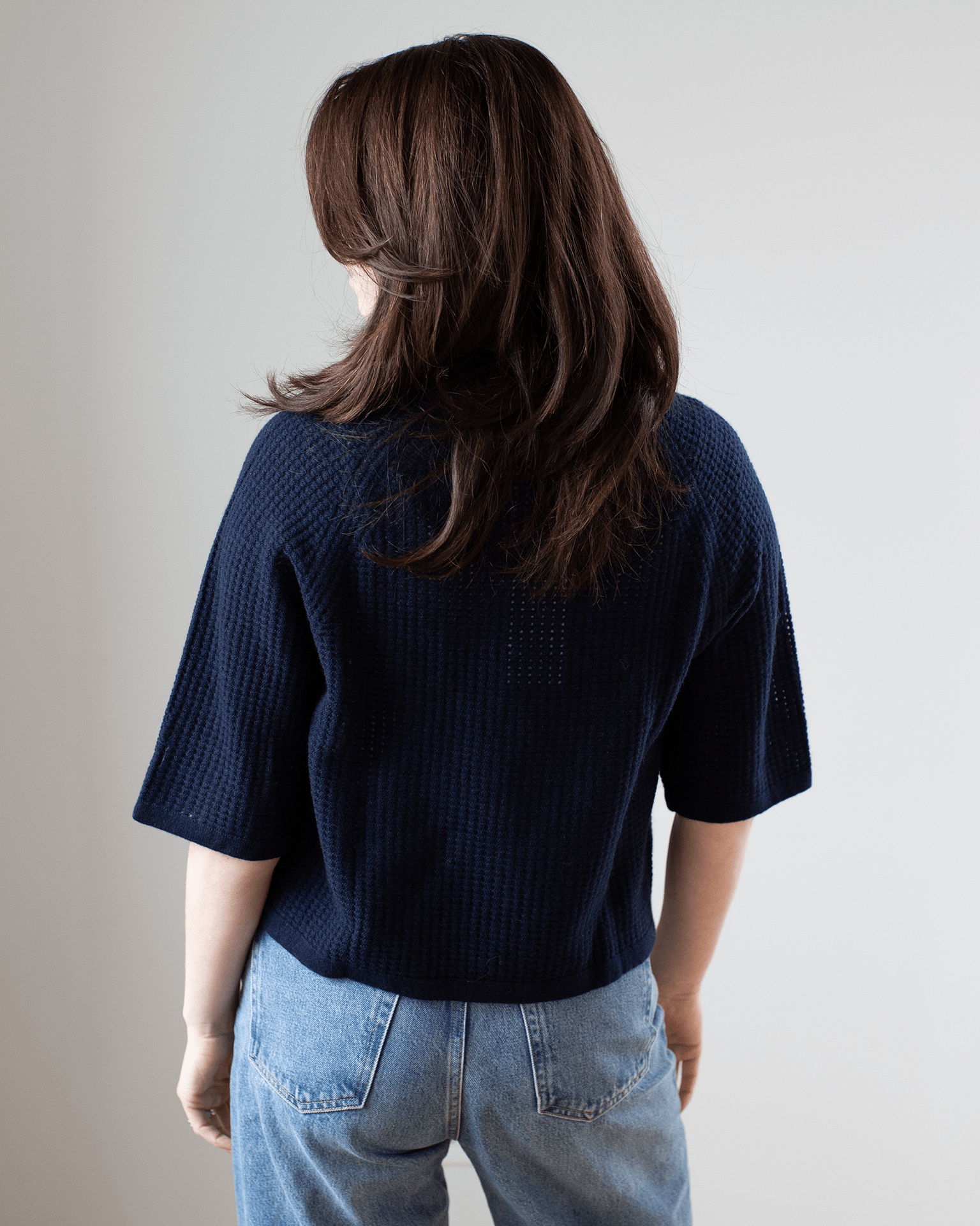 Short Sleeve Mesh Raglan Crew in Navy