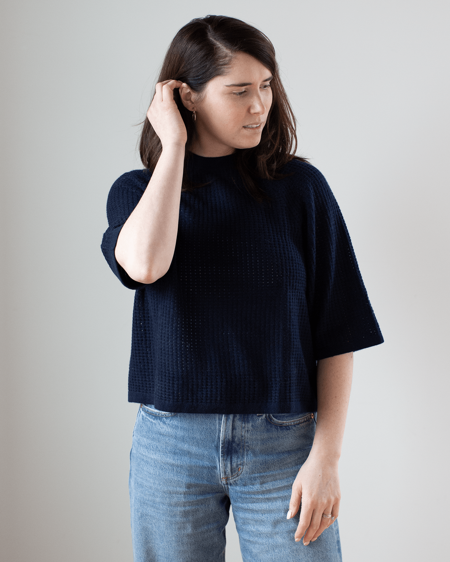 Short Sleeve Mesh Raglan Crew in Navy