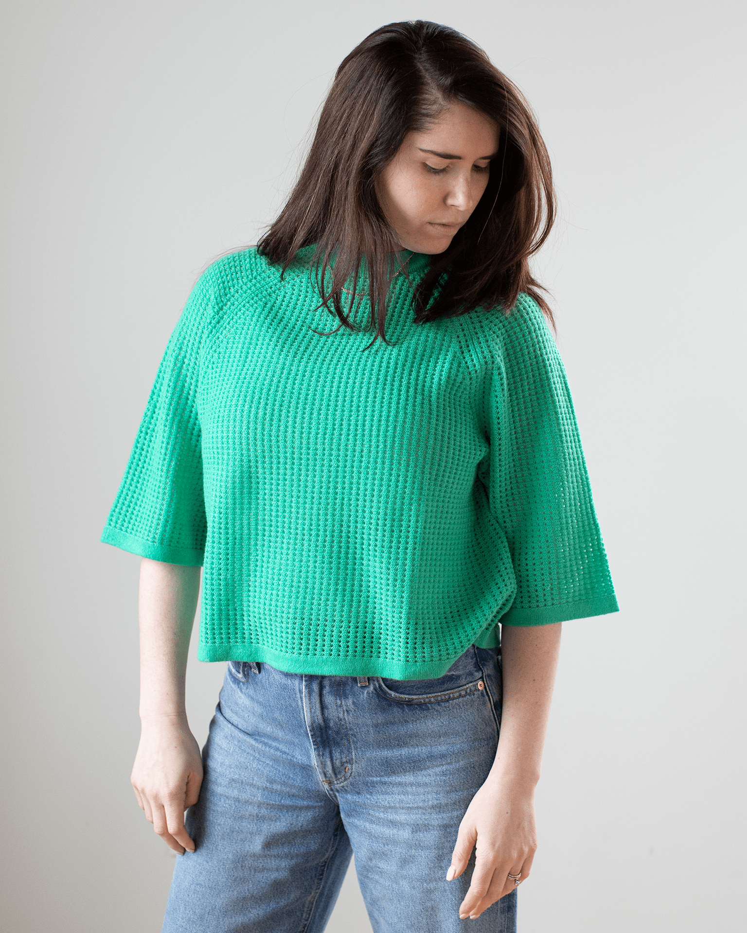 Short Sleeve Mesh Raglan Crew in Peapod