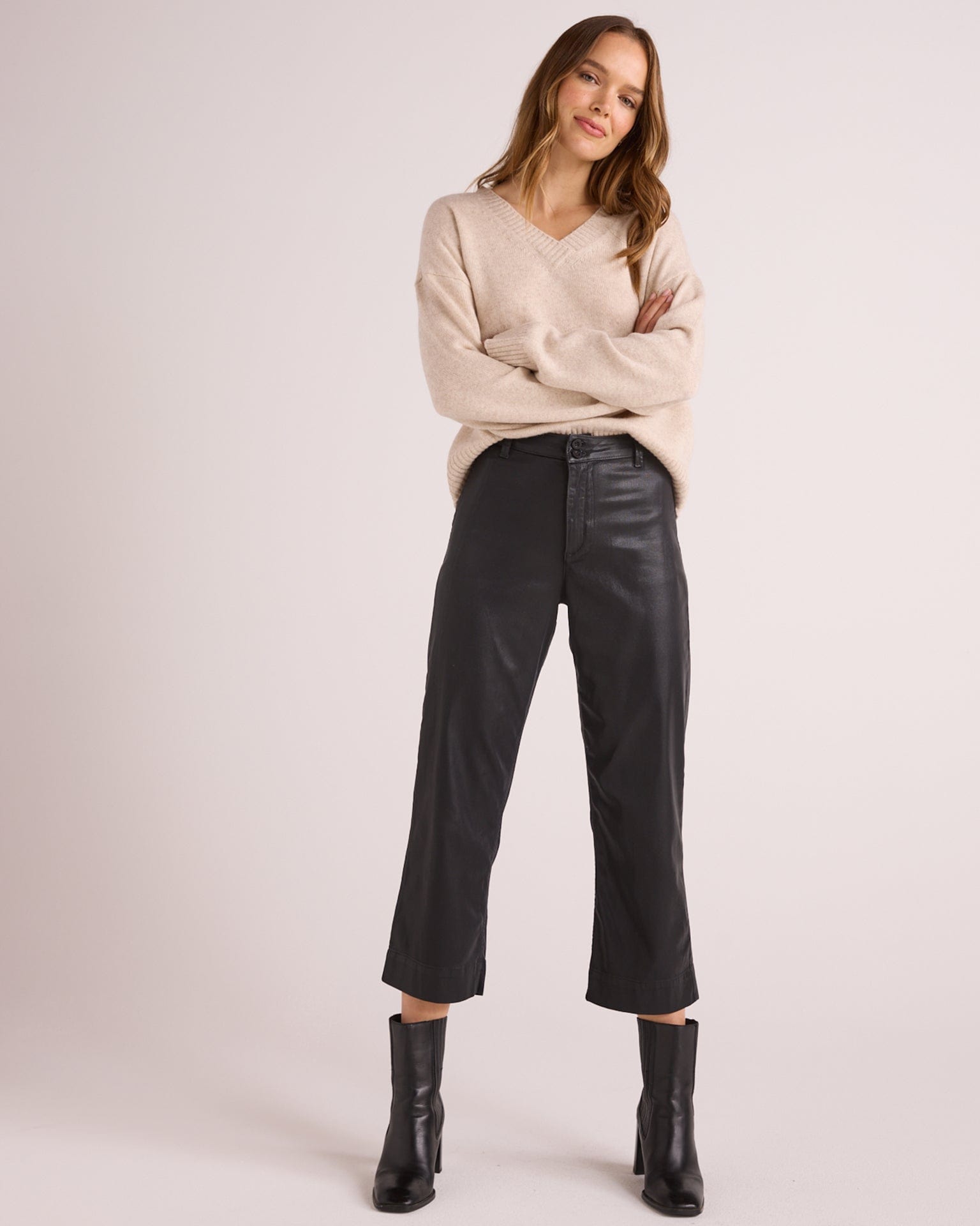 Saige Wide Leg Crop in Black