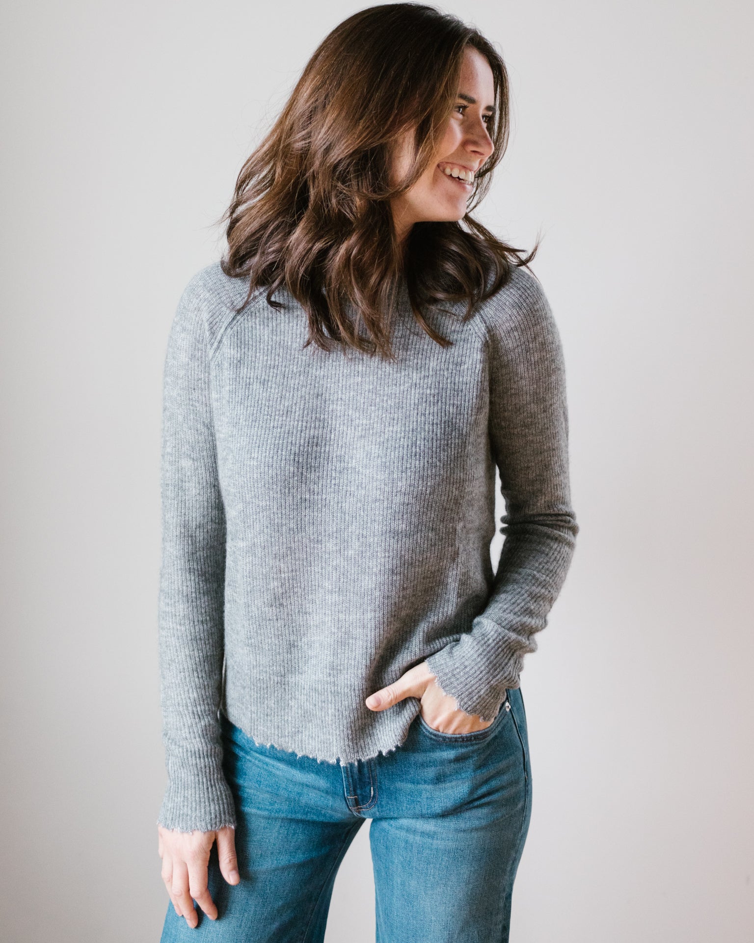 Raw Edge Shaker Crew in Banker's Gray