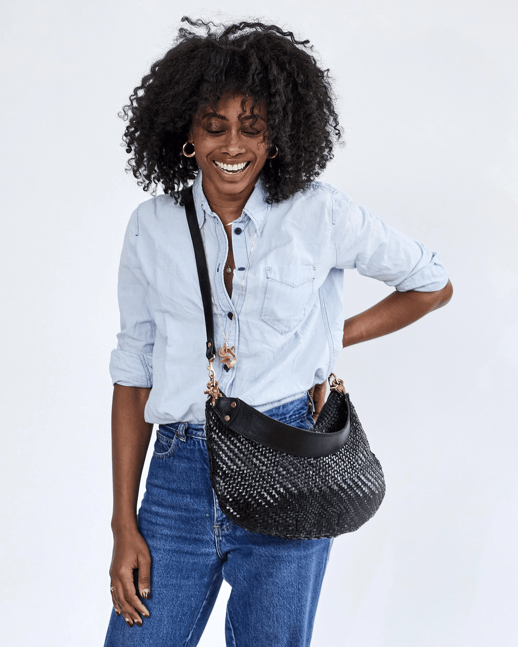 Moyen Messenger in Black Zig Zag