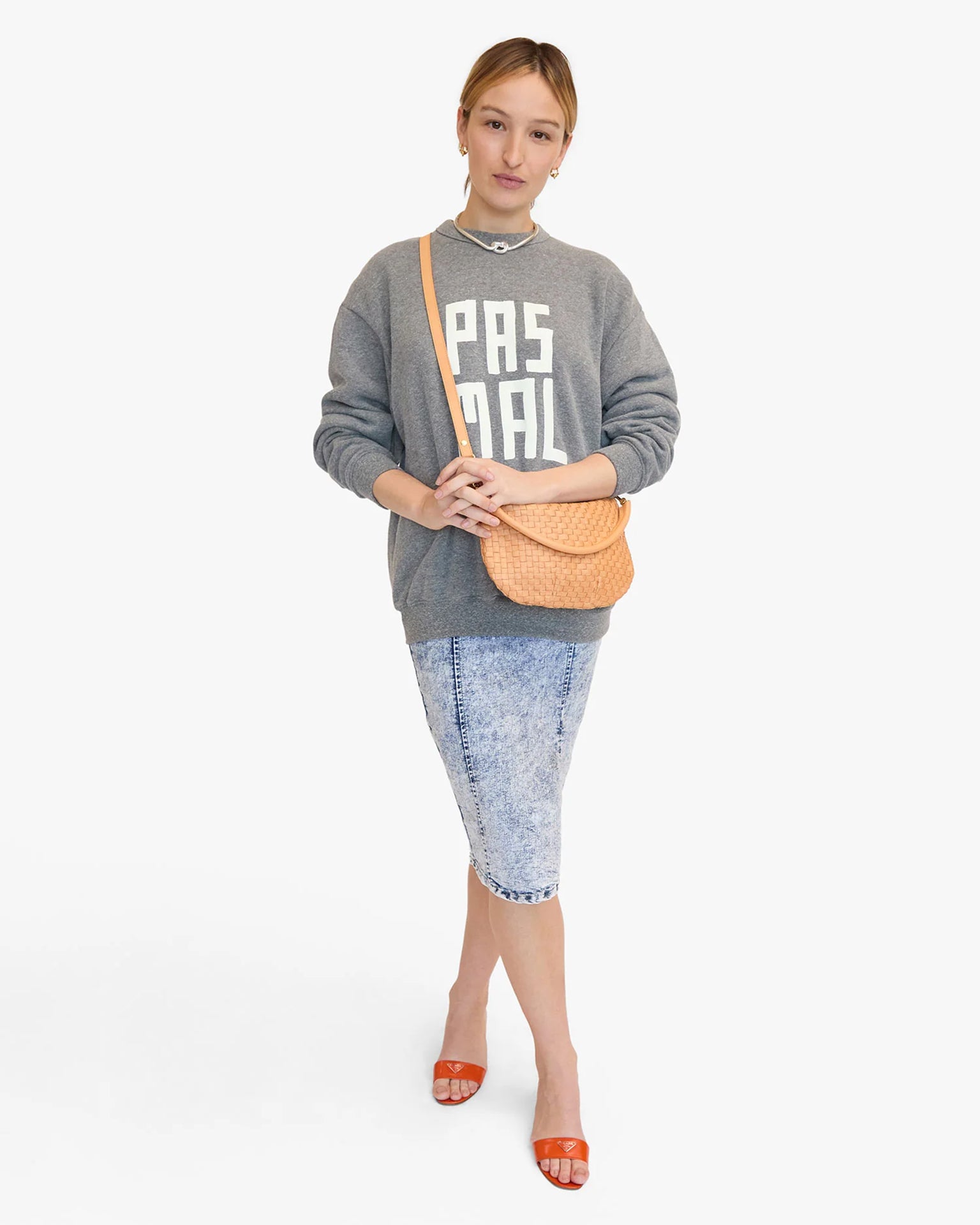 Petit Moyen Messenger in Bisque Woven Checker