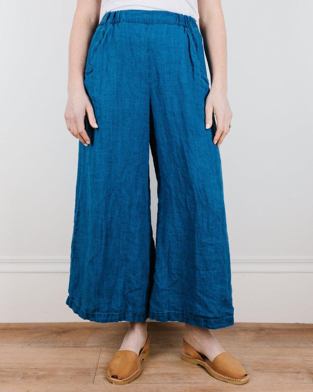 Cropped Wendy Pant in Bleach Indigo