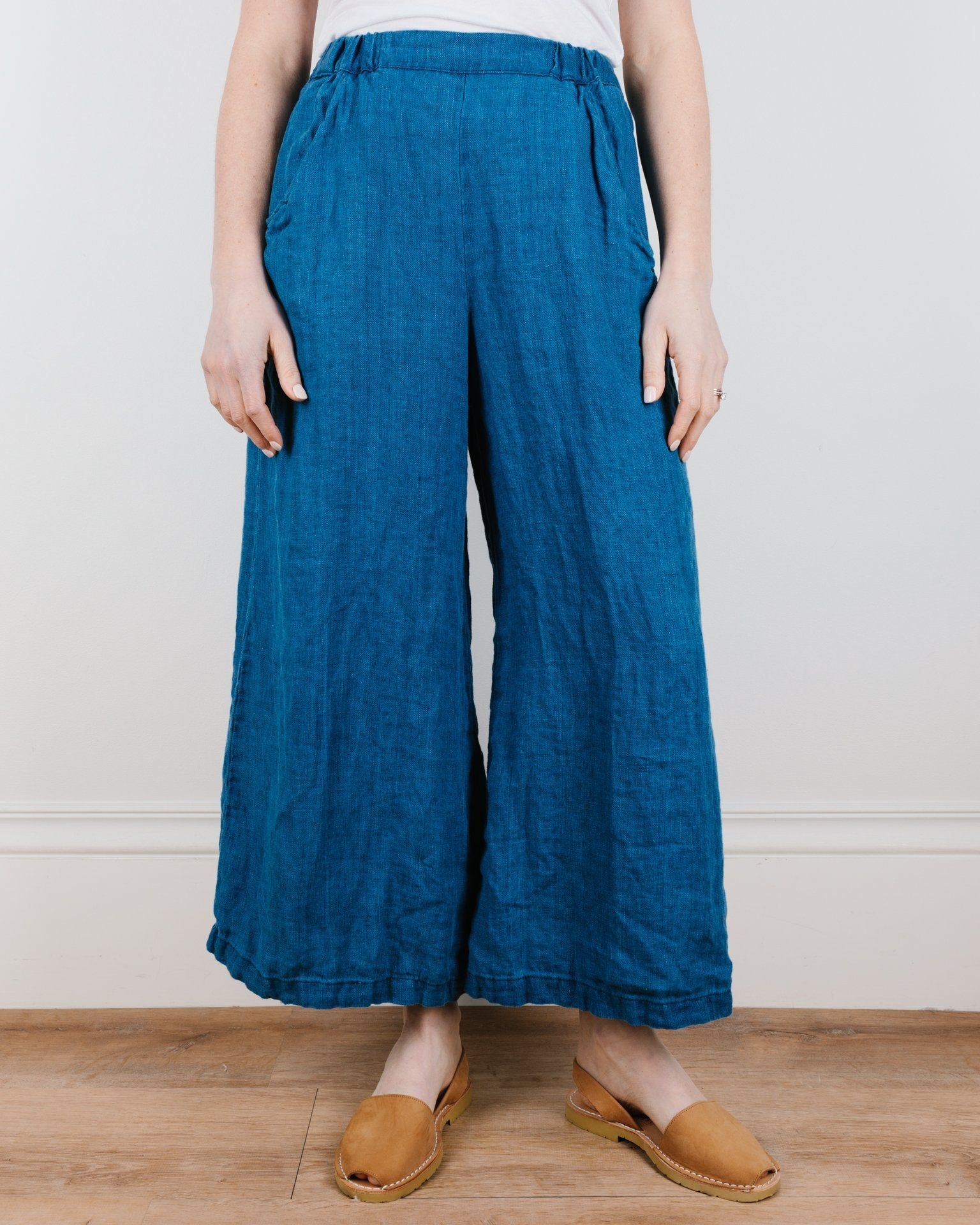 Cropped Wendy Pant in Bleach Indigo