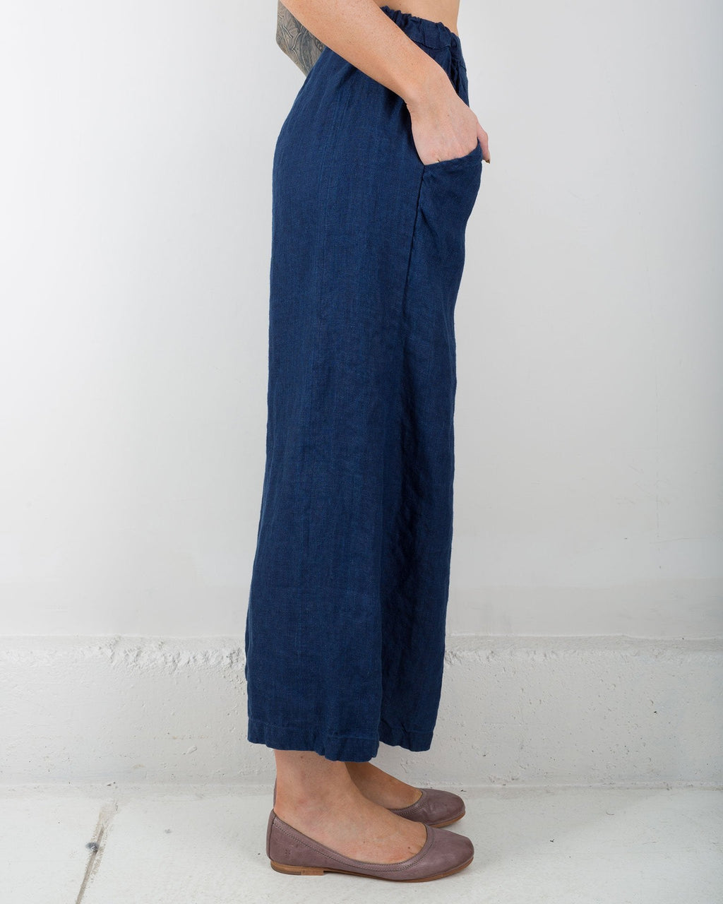 Cropped Wendy Pant in Indigo
