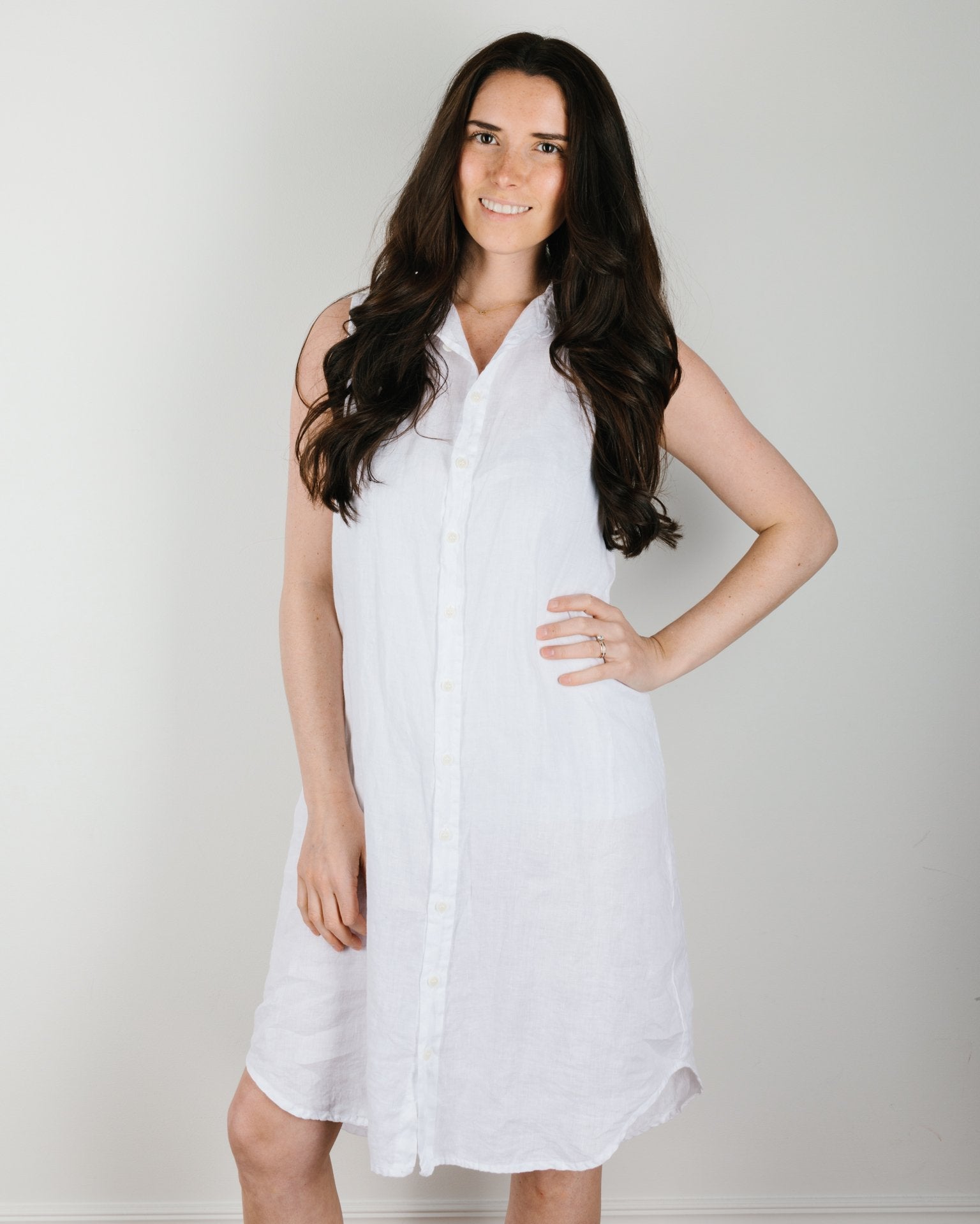 Mara Shirtdress in White Linen