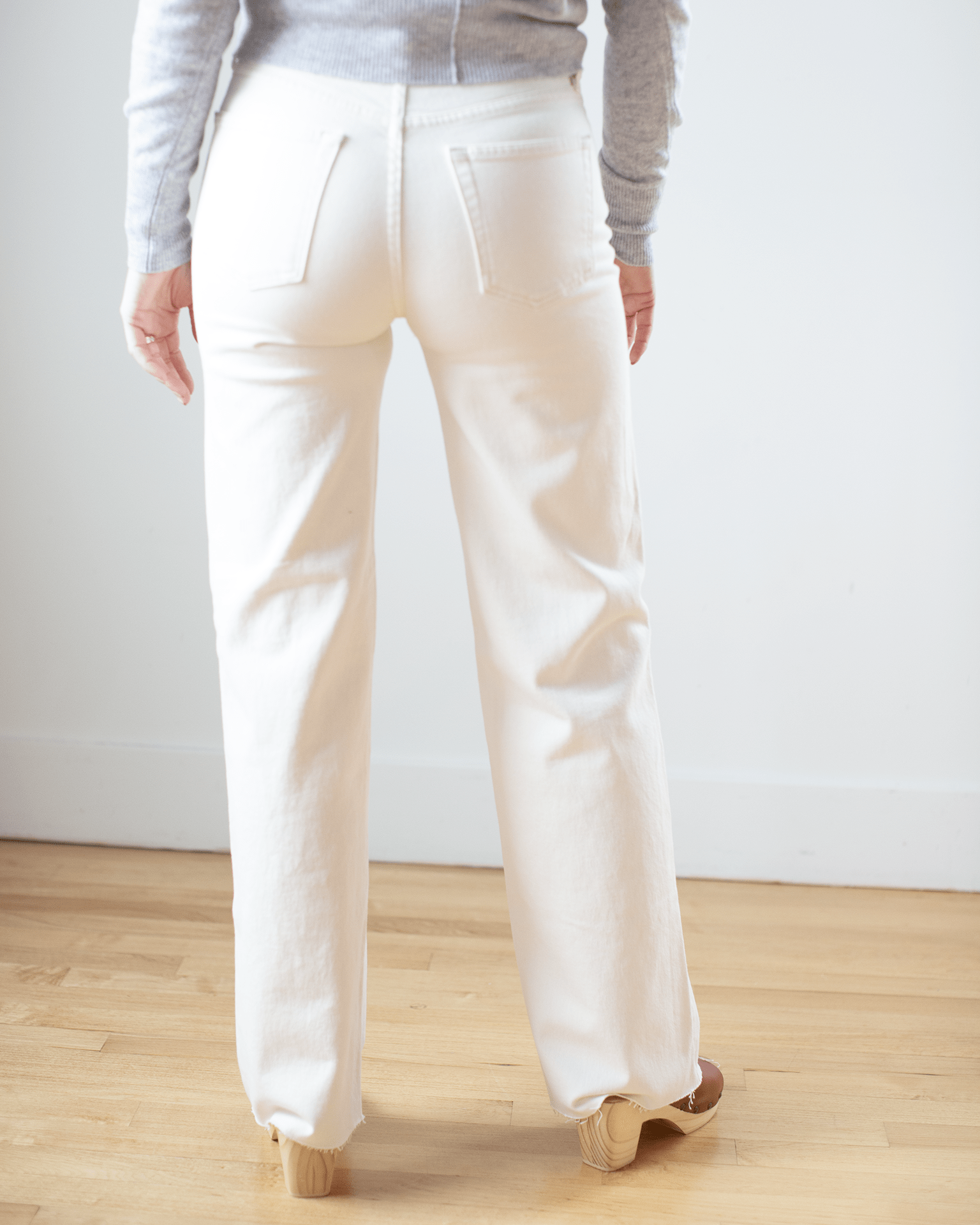 Marli with Raw Hem in Parchment
