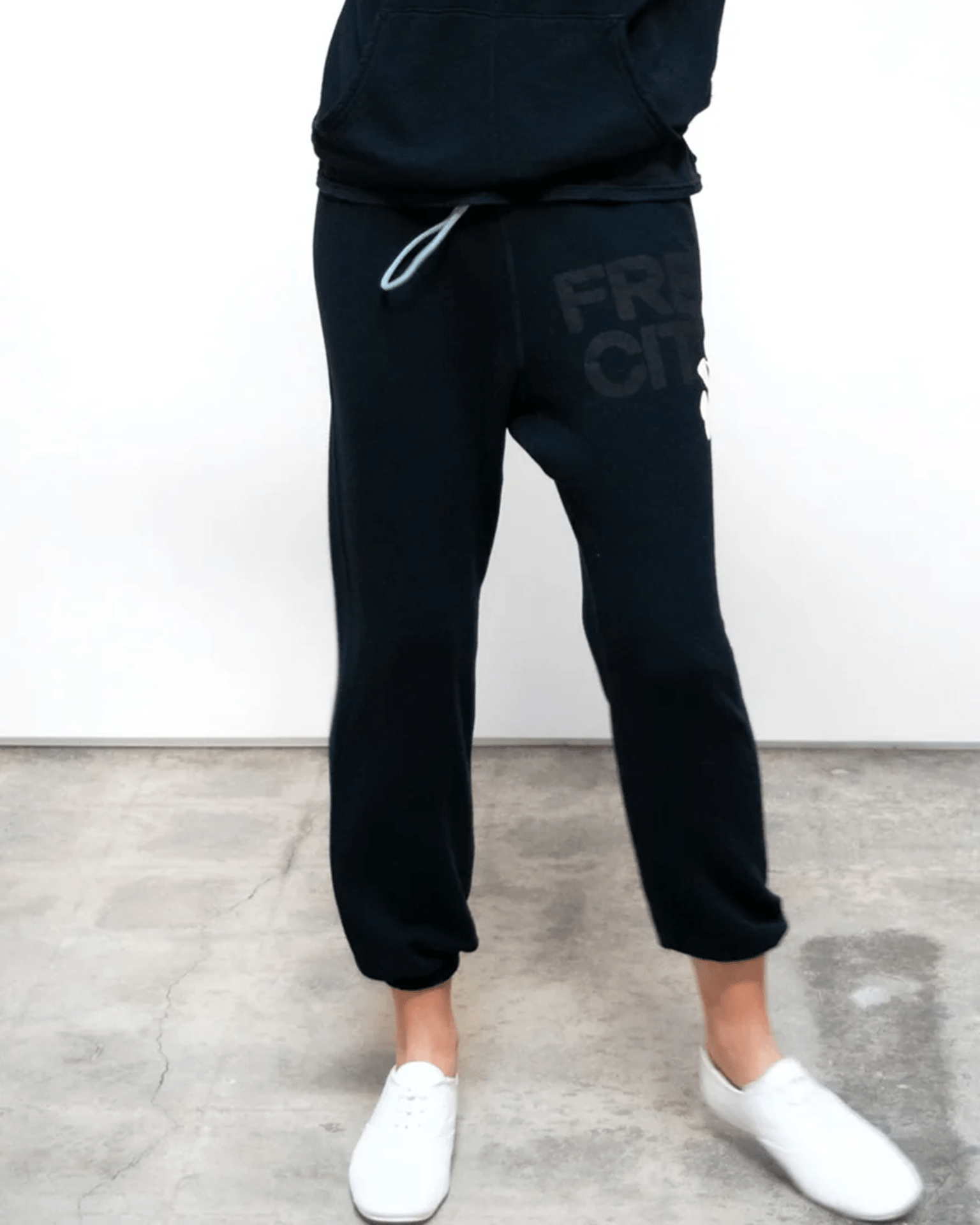 Superfluff Lux OG Sweatpant in Deepspace/Cream