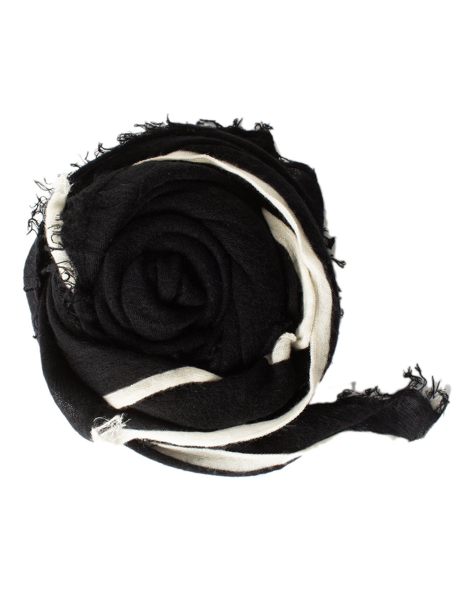 Rosa Cashmere Scarf in Black x Milk