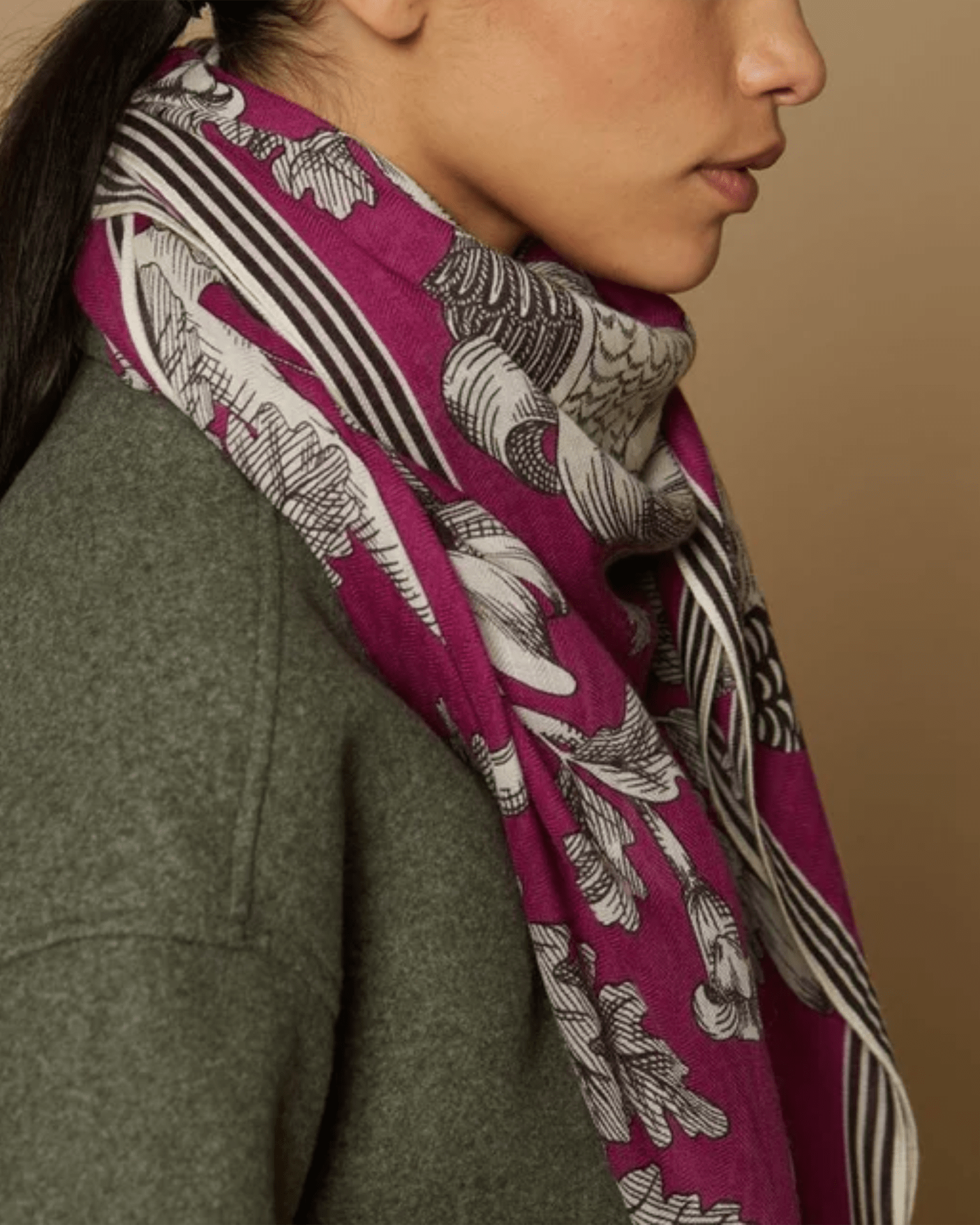 Square 100 Archimede in Fuchsia