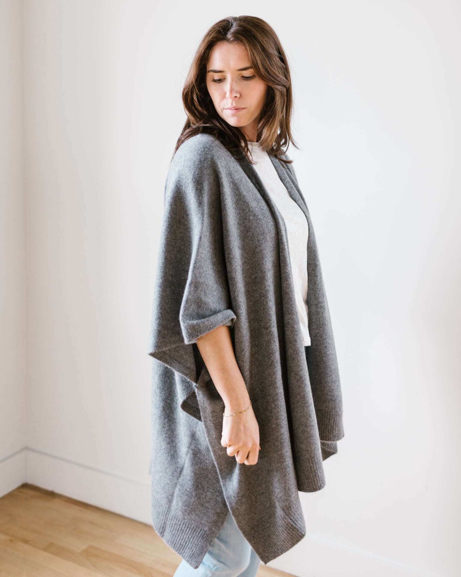 Cashmere Cape in Pewter