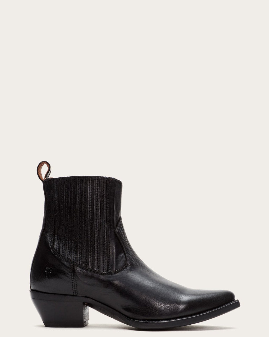 Sacha Chelsea in Black