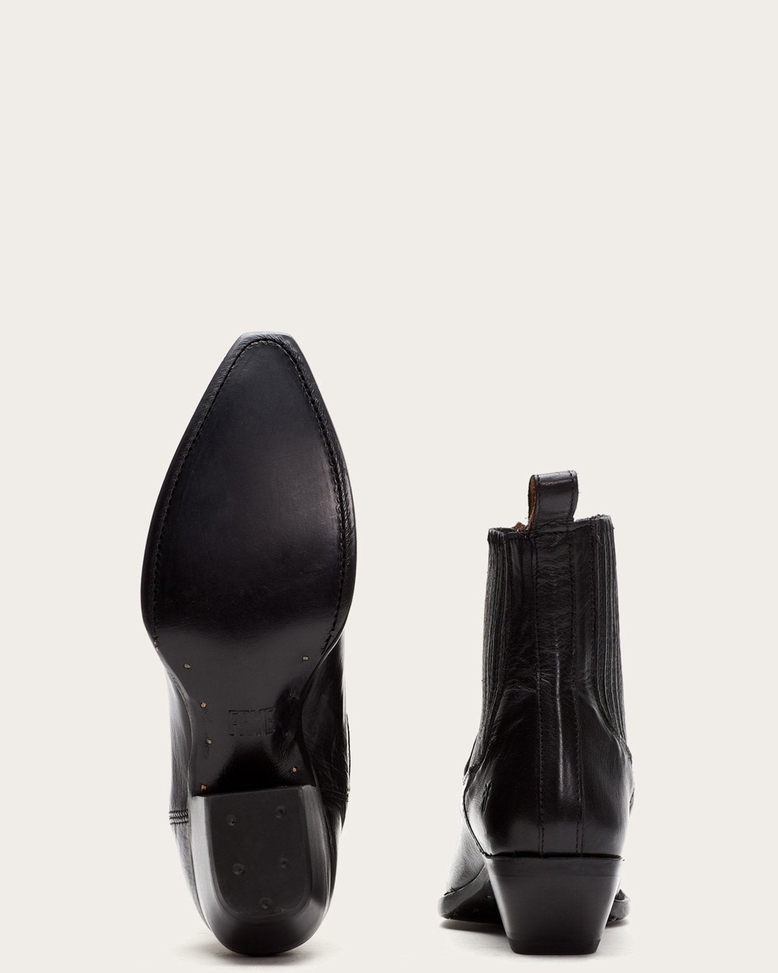 Sacha Chelsea in Black