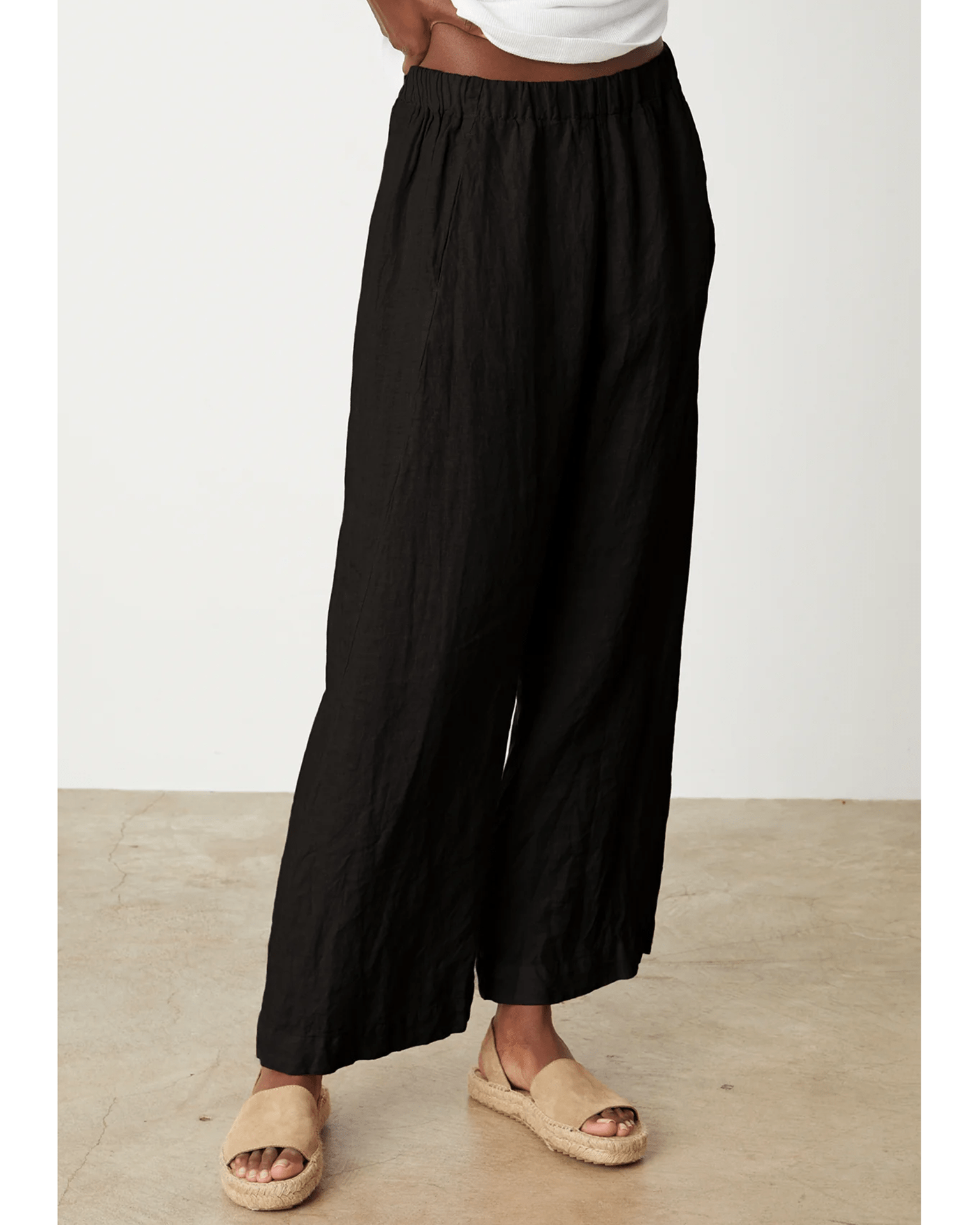 Lola Pull On Pant in Black