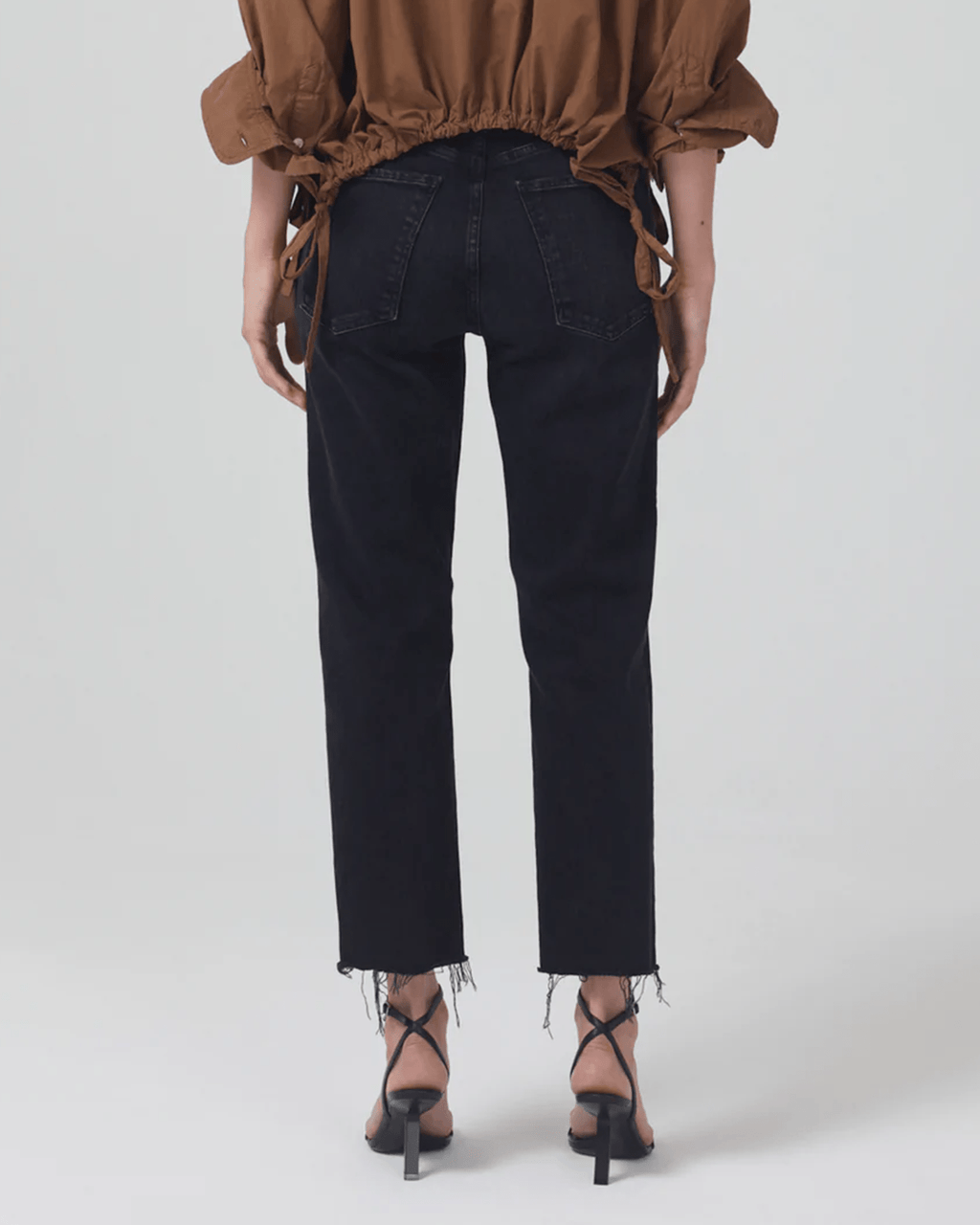 Daphne Crop 26.5" Inseam in Peppercorn