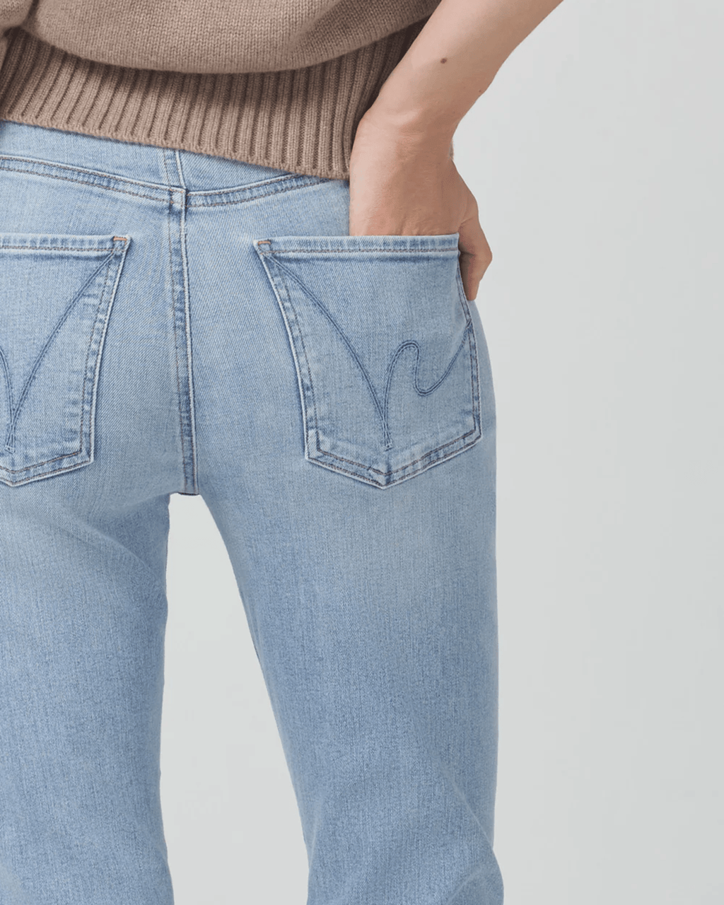 Isola Zip in Lyric
