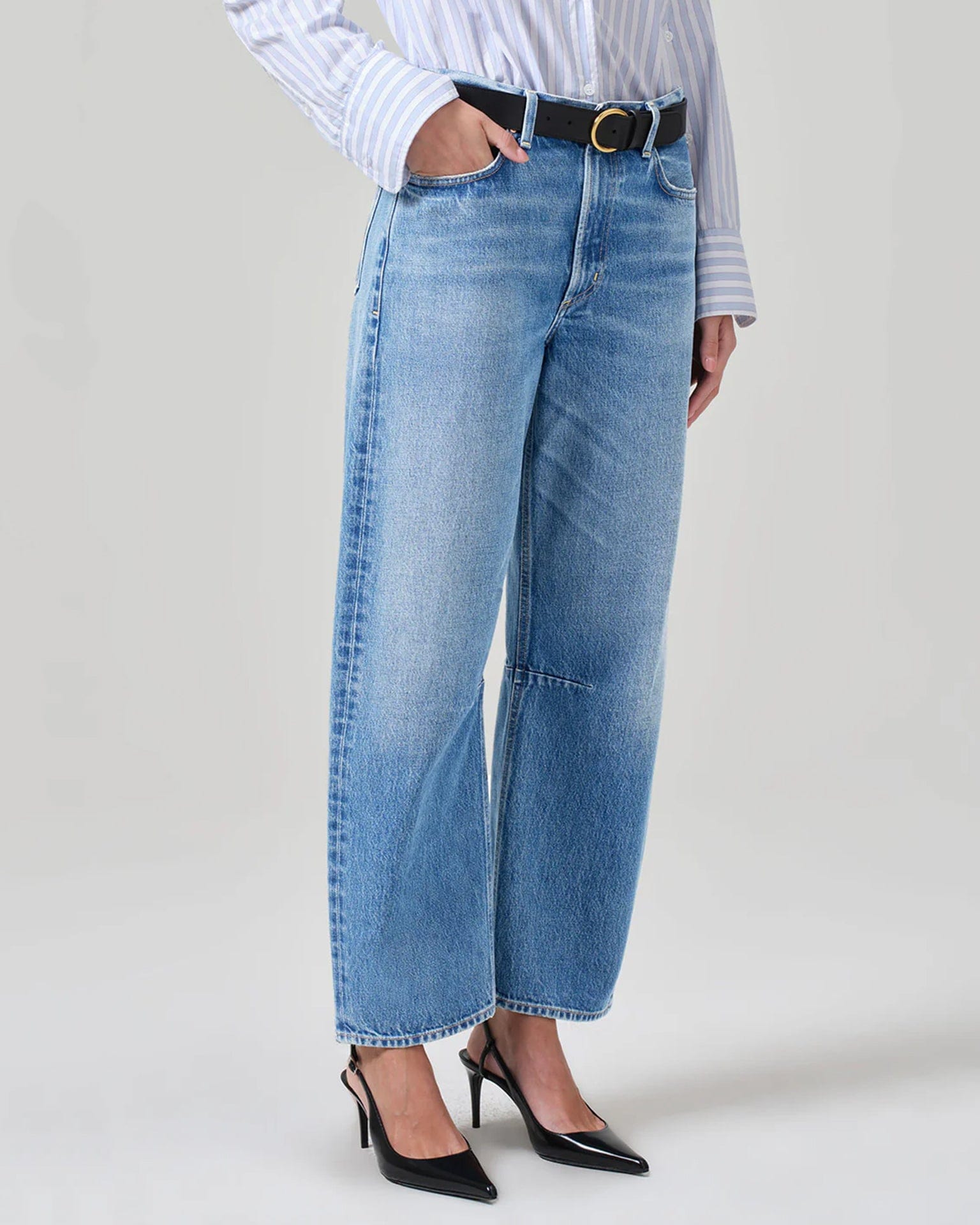 Miro Relaxed Jean in Pacifica