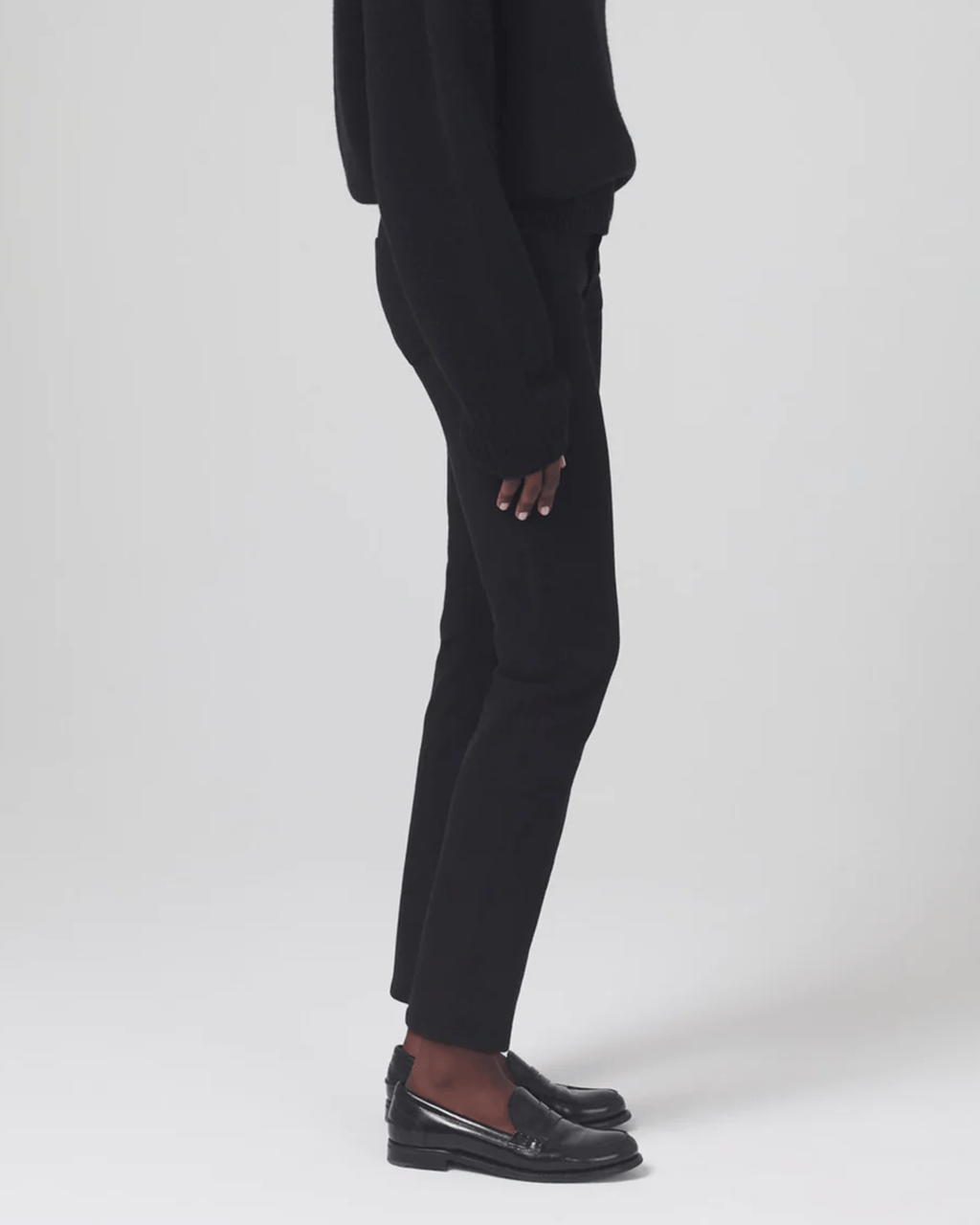 Skyla Mid Rise Slim in Plush Black