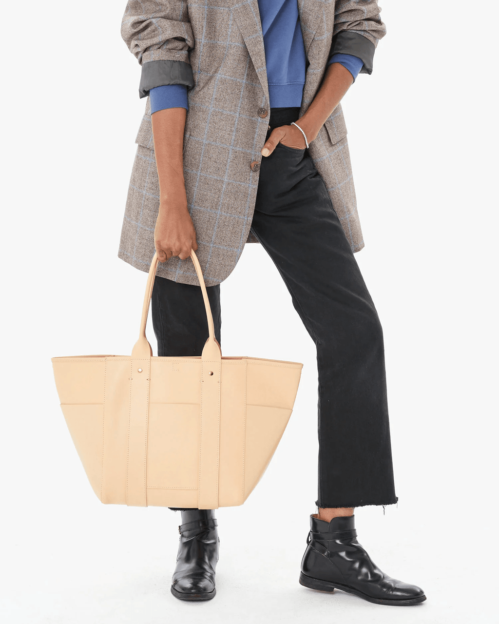 Le Slim Box Tote in Coated Undyed Veg