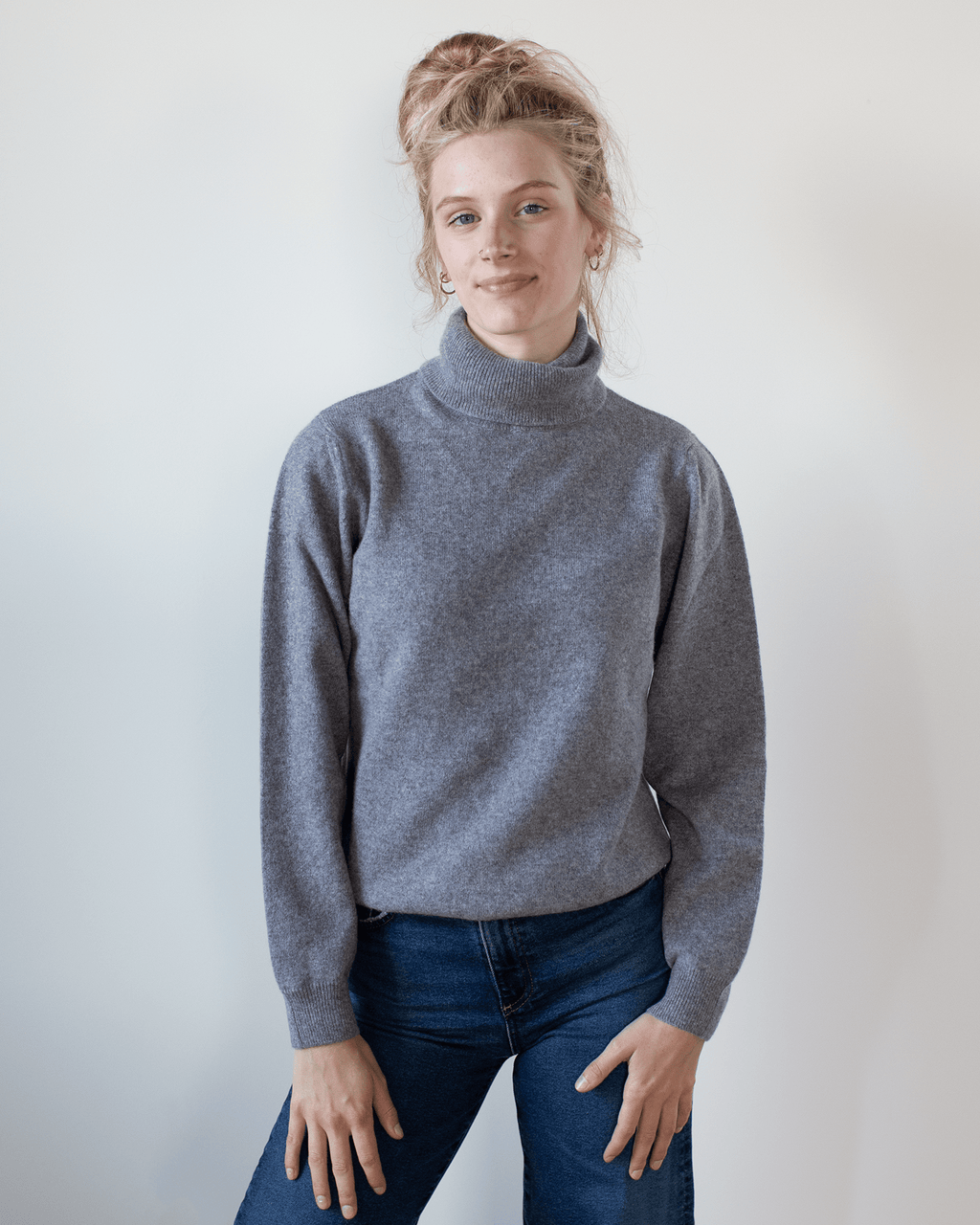 Light Turtleneck in Kensington