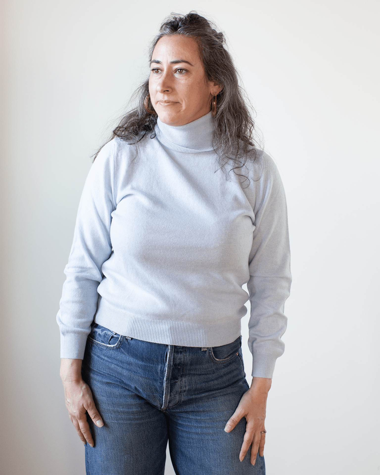 Light Turtleneck in Porcelain
