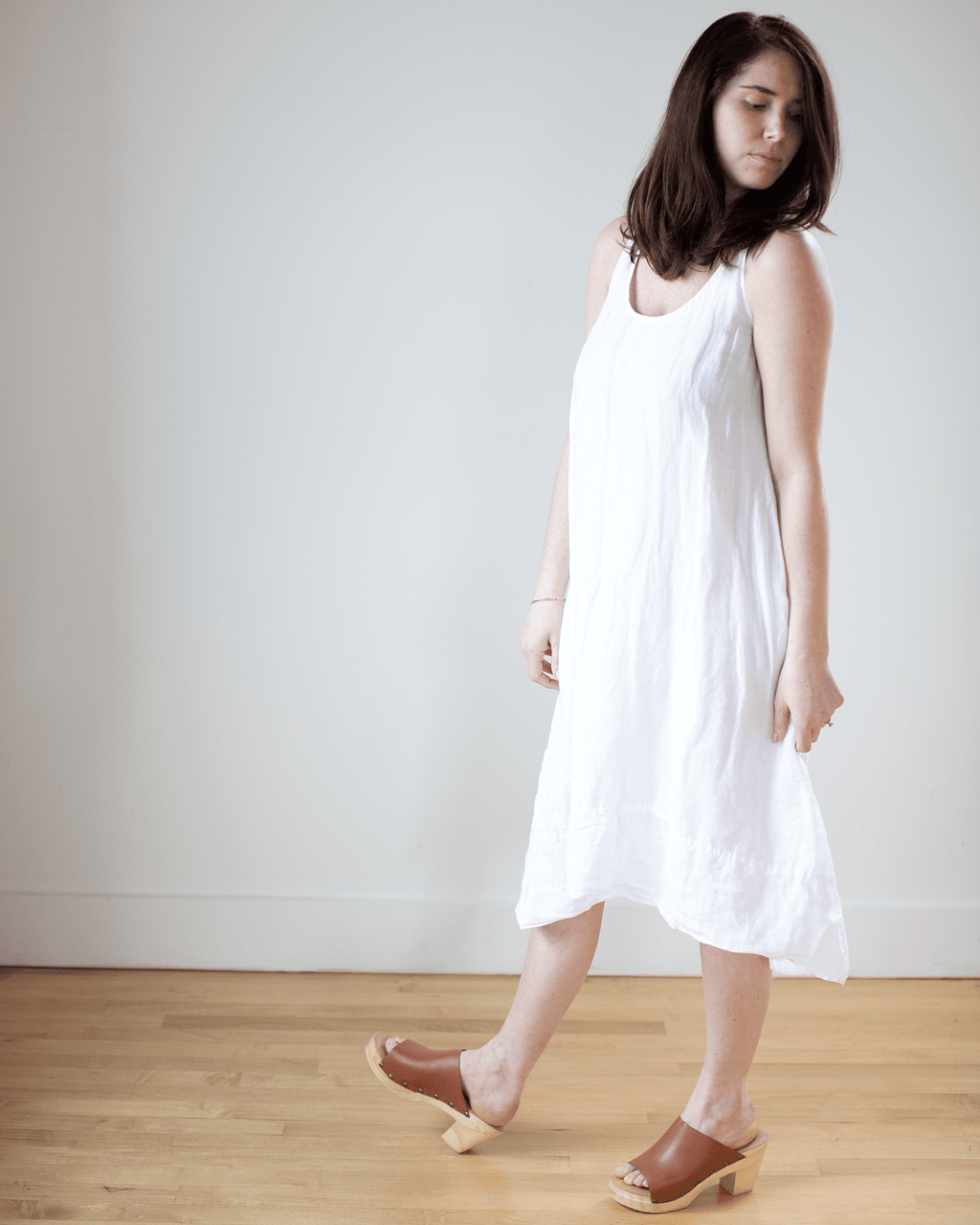 Freida Dress in Lined White Linen