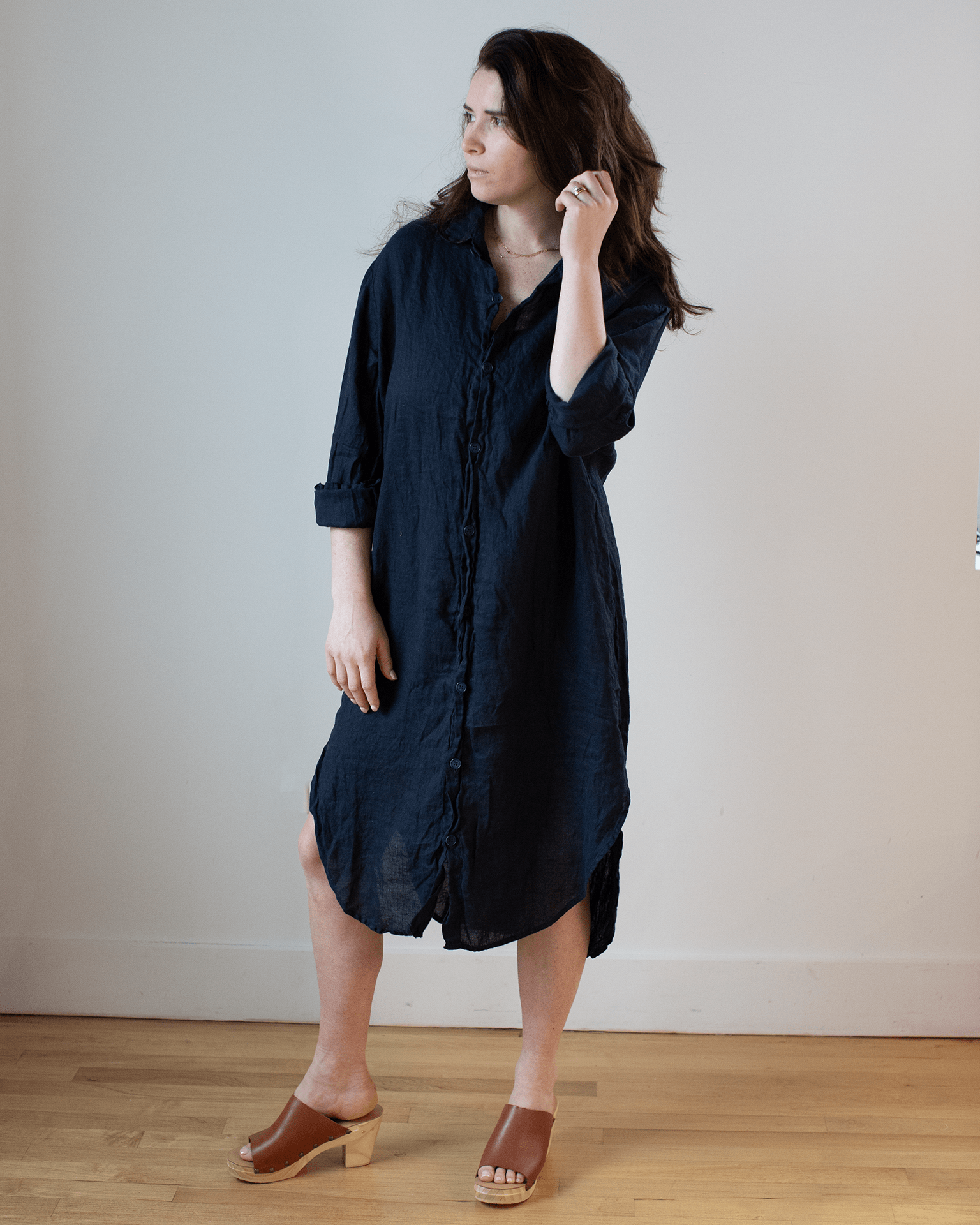 Kira Linen Rounded Shirttail Dress in Ink