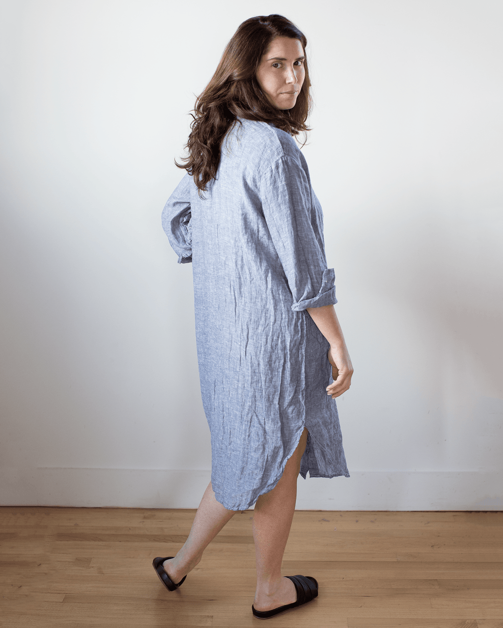 Kira Rounded Shirttail Dress in Ink Chambray