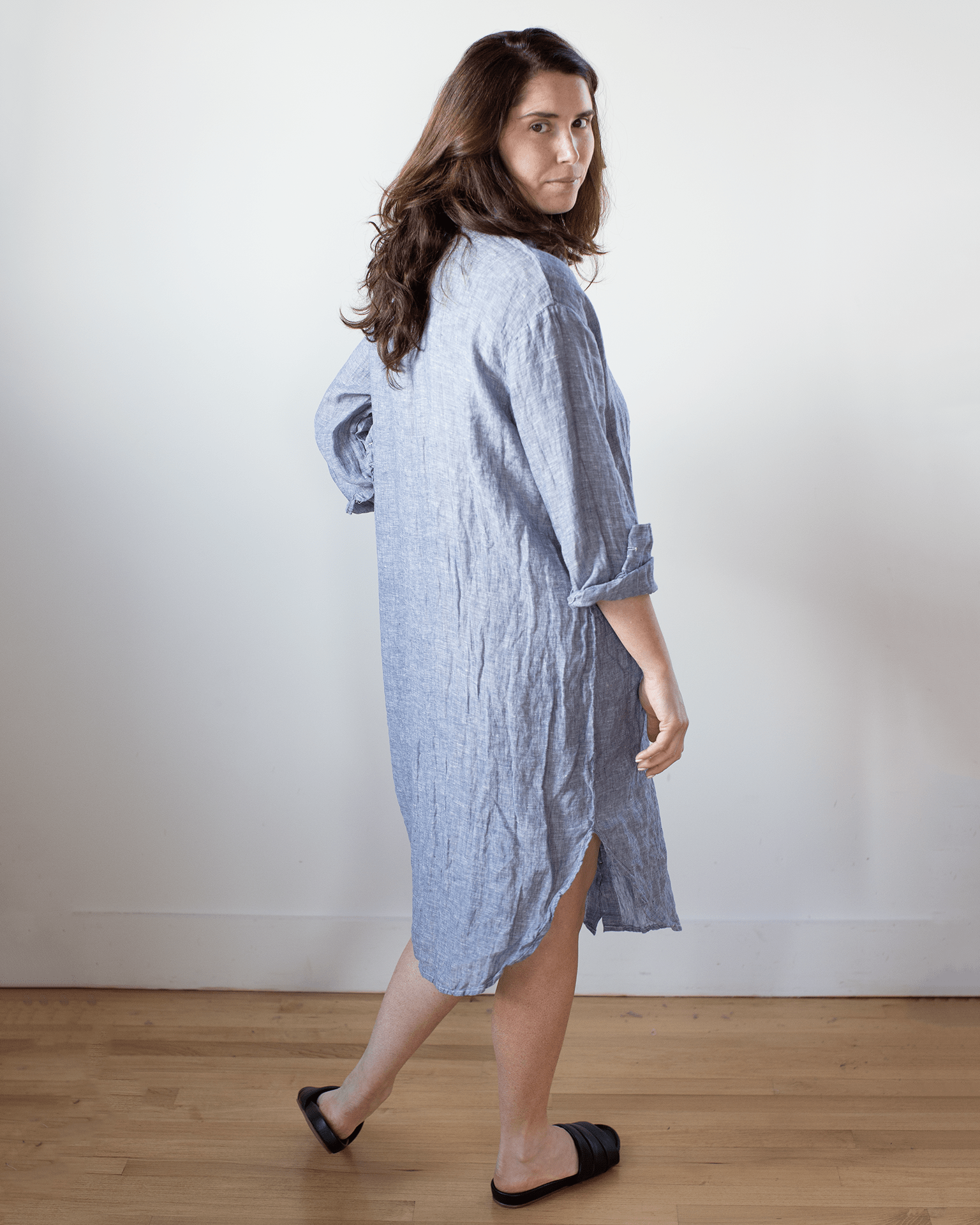 Kira Rounded Shirttail Dress in Ink Chambray